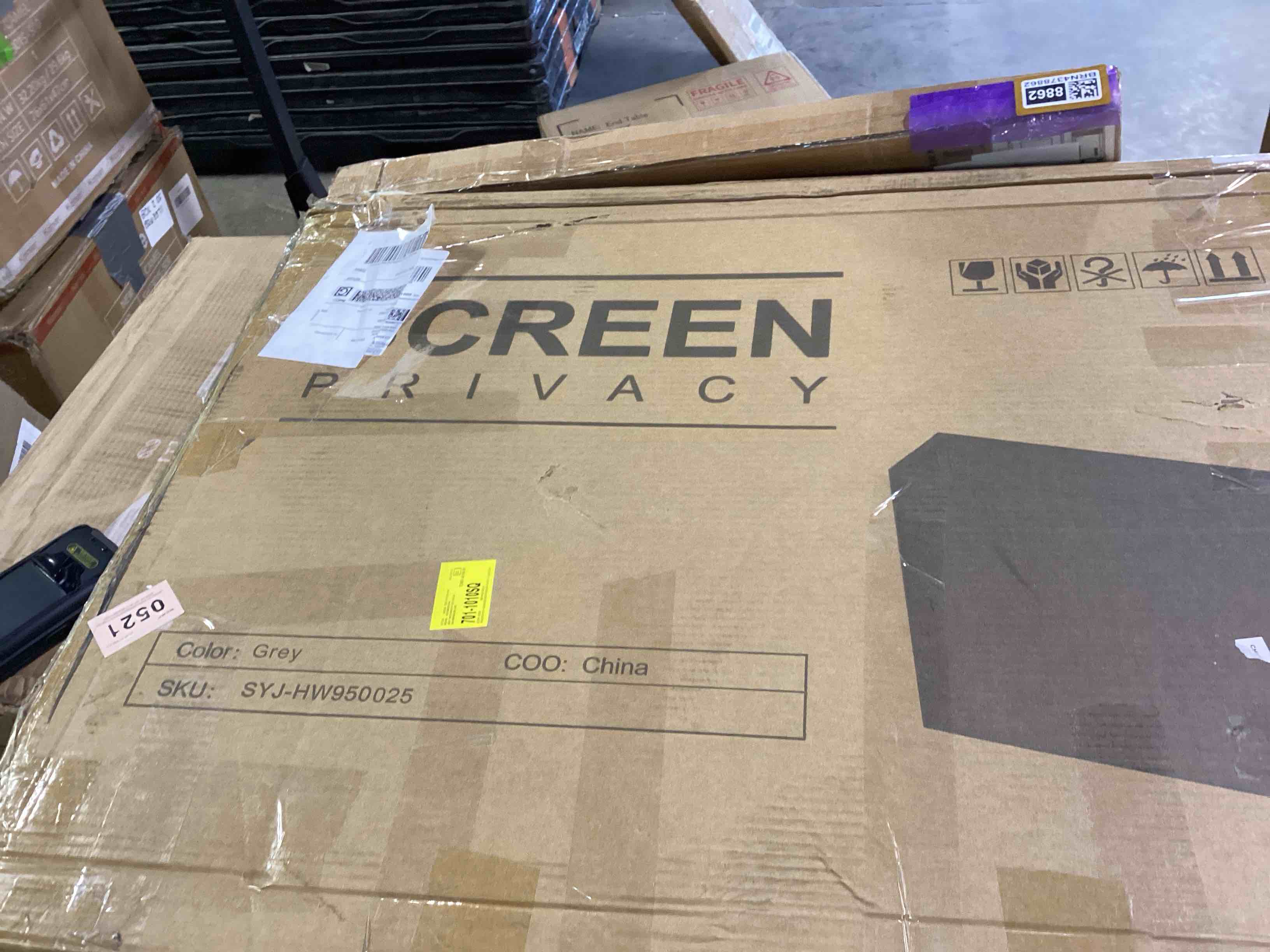Condition photo showing Good Condition for grey privacy screen