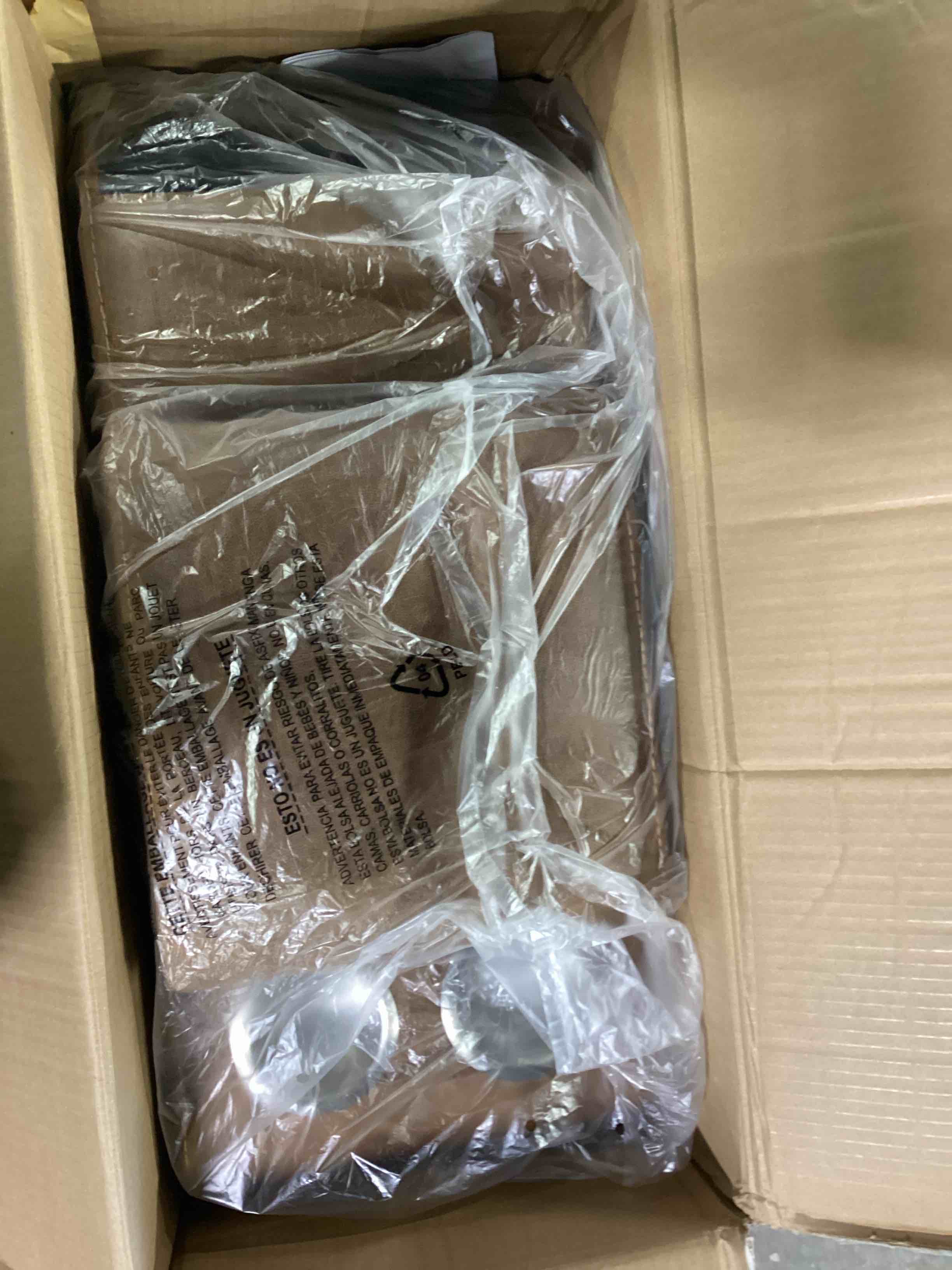 brown leather Middle cushion with cup holders