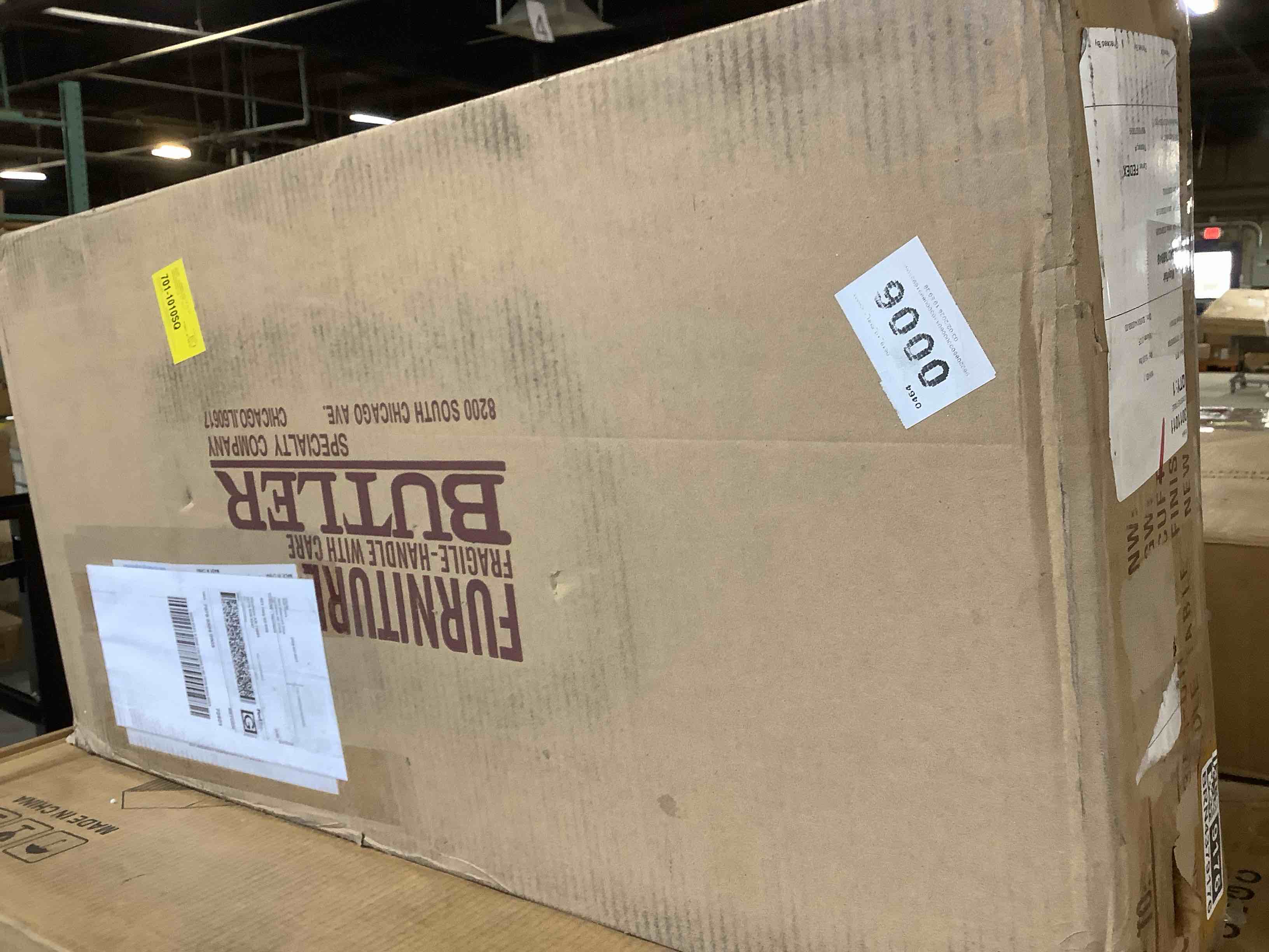 Condition photo showing Good Condition for dalzell 17.5" console table