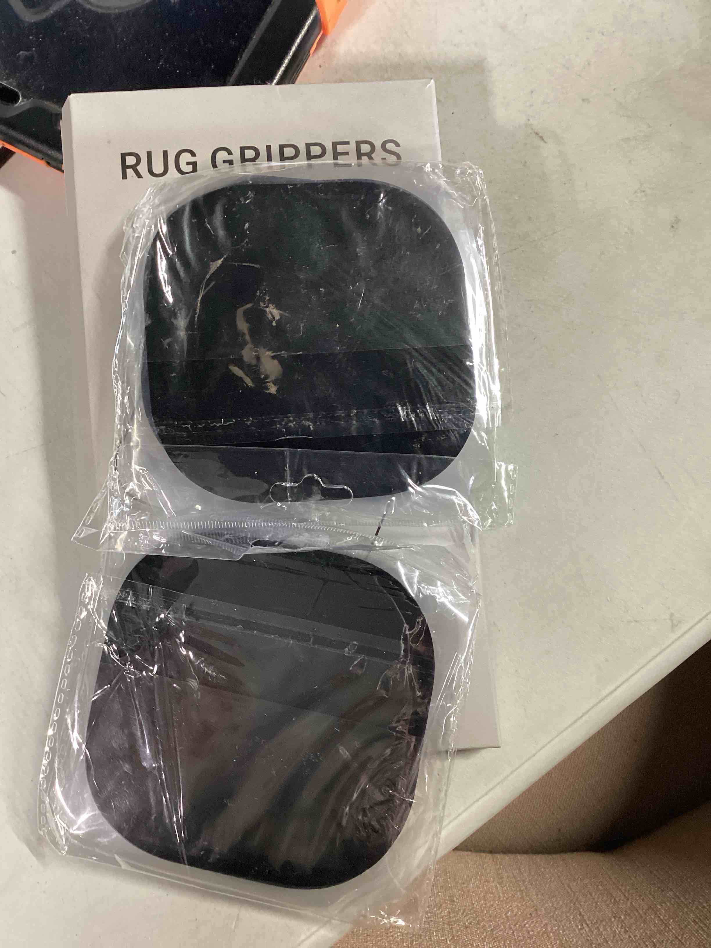 Condition photo showing Good Condition for cykurys rug grippers