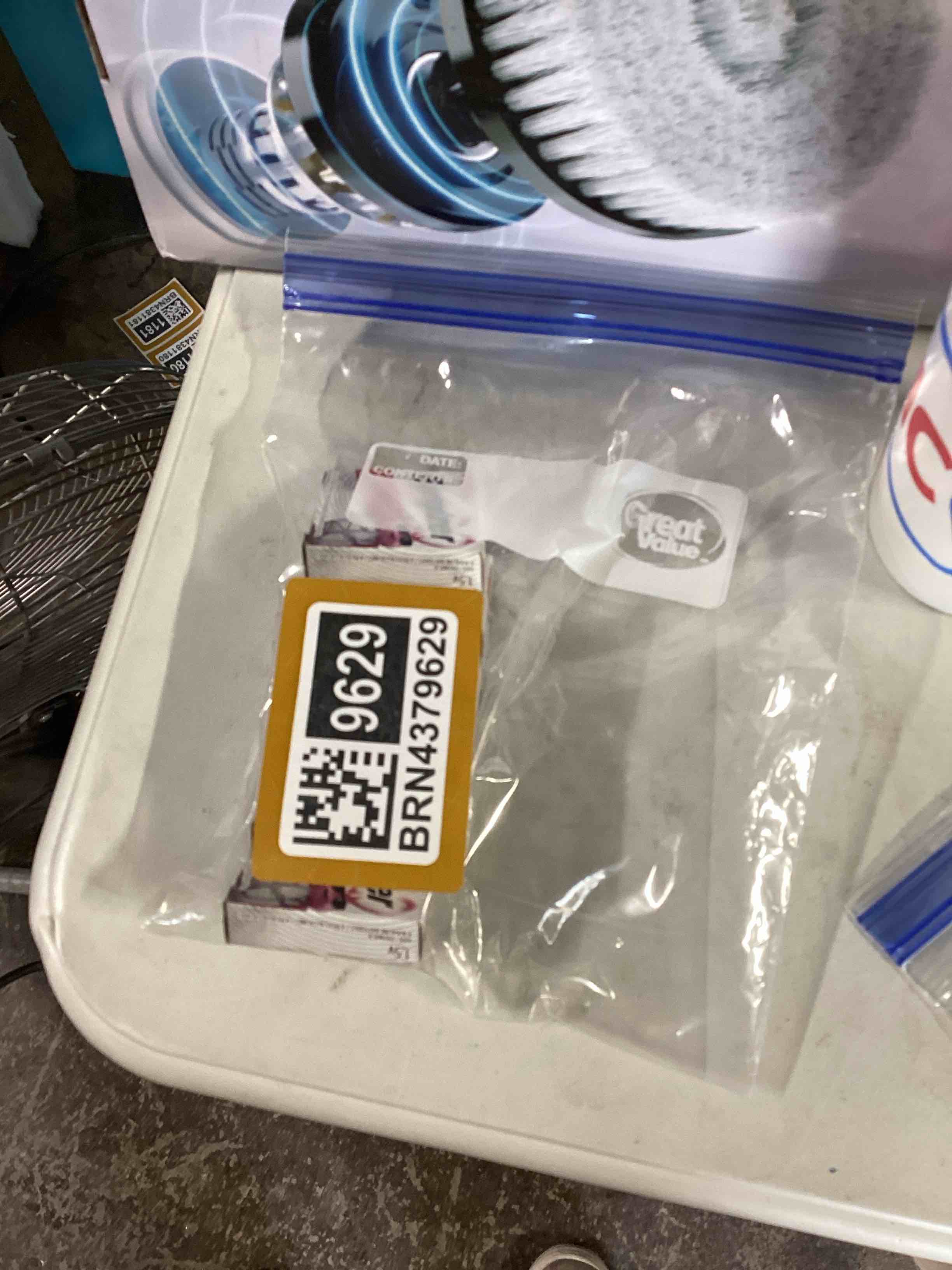 Condition photo showing New/Like New for brand new energizer max triple-a batteries (6 packs of 4)