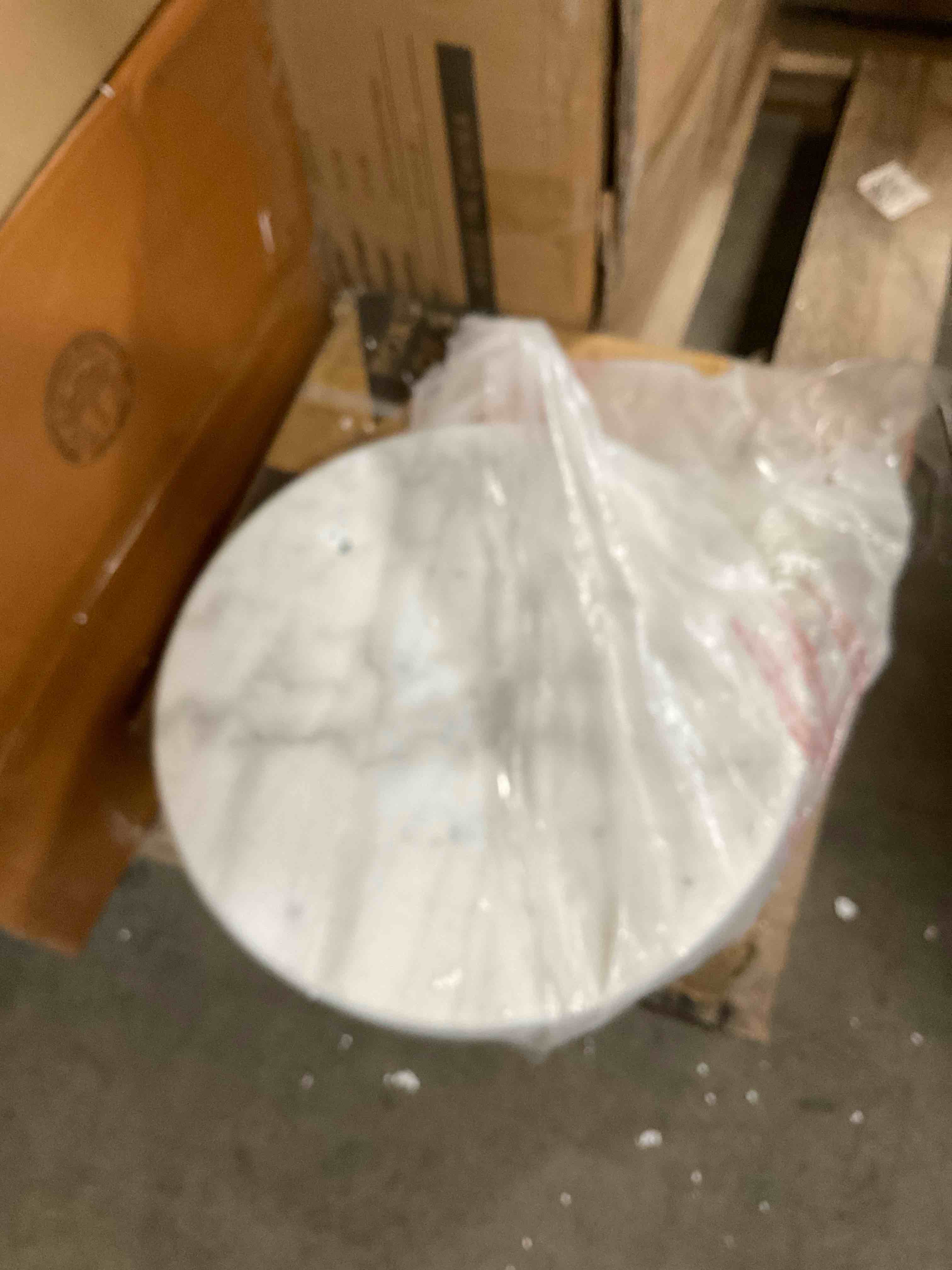 Condition photo showing Good Condition for lamp bottom