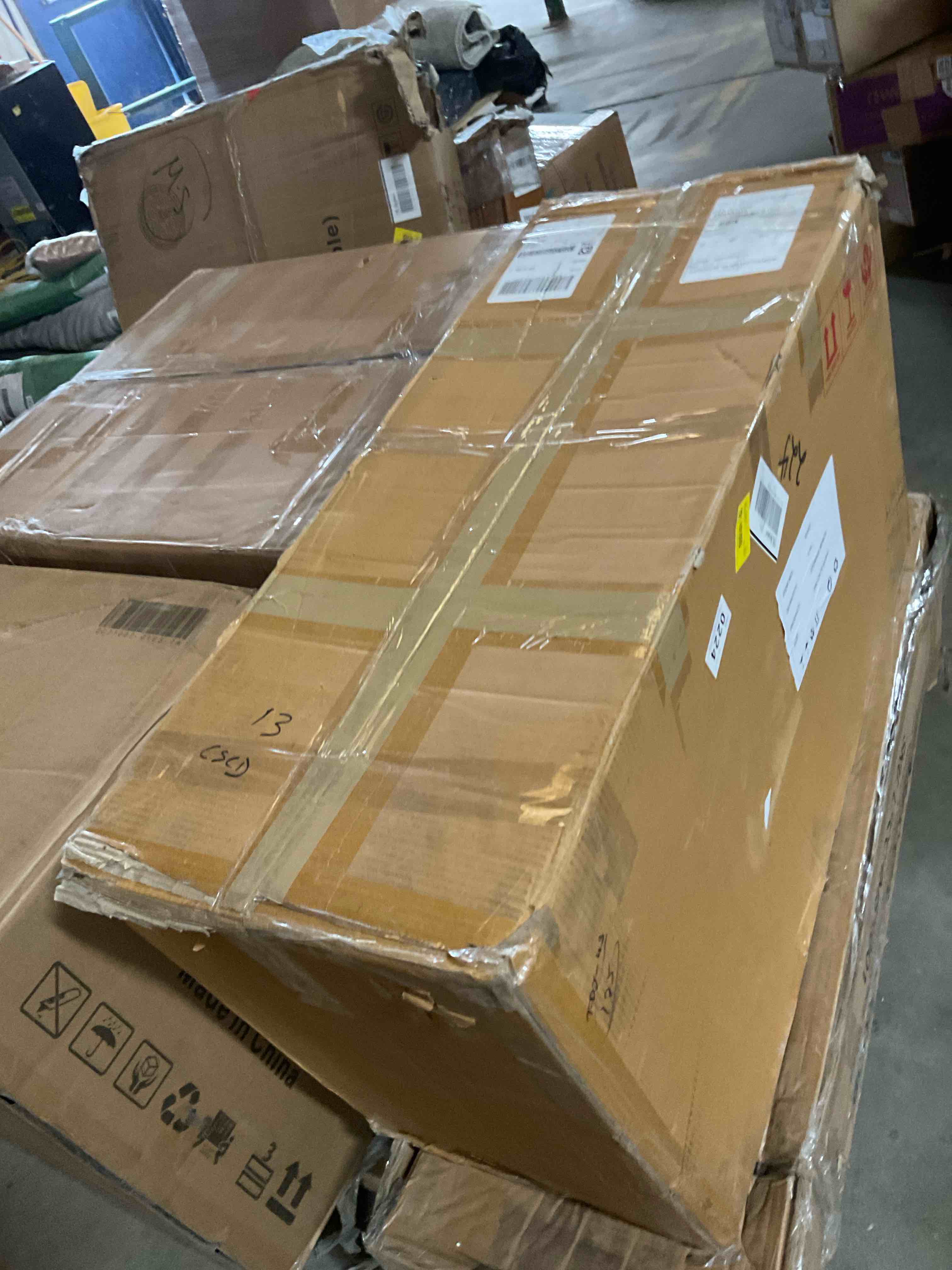 Condition photo showing Good Condition for bench seat