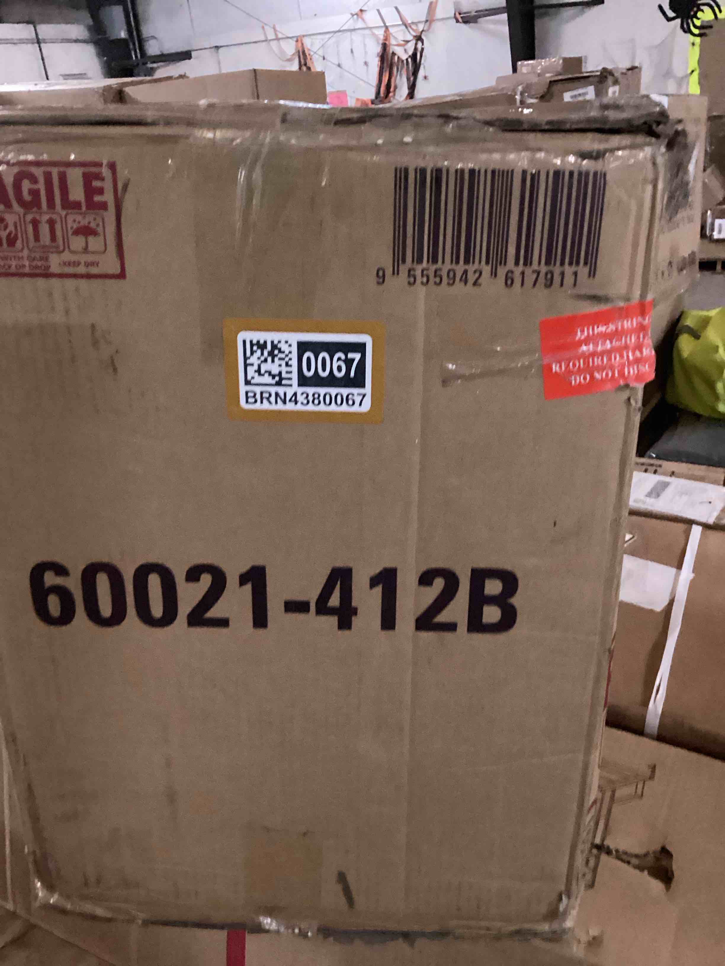 Condition photo showing Good Condition for dining chair box b 60021-412b