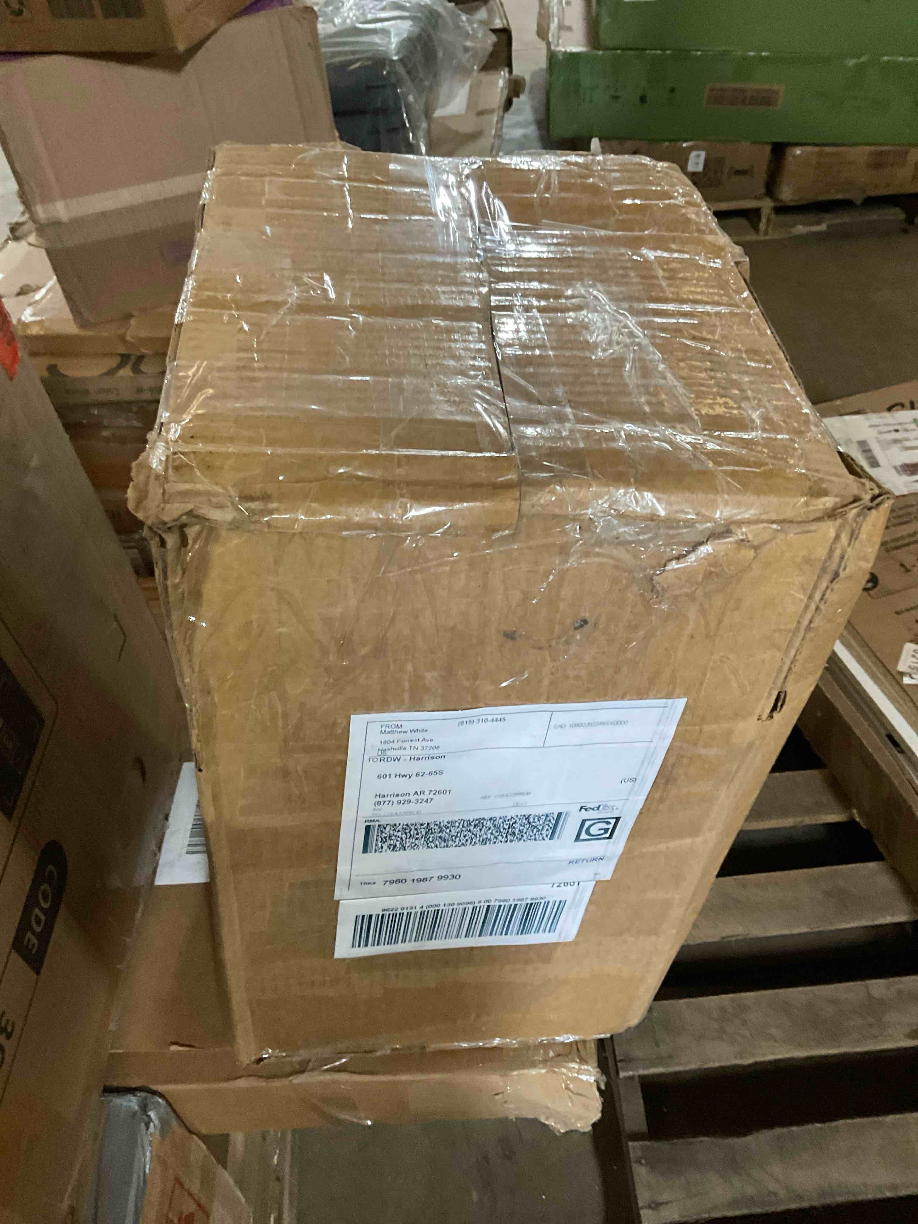 Condition photo showing Good Condition for miscellaneous metal hardware