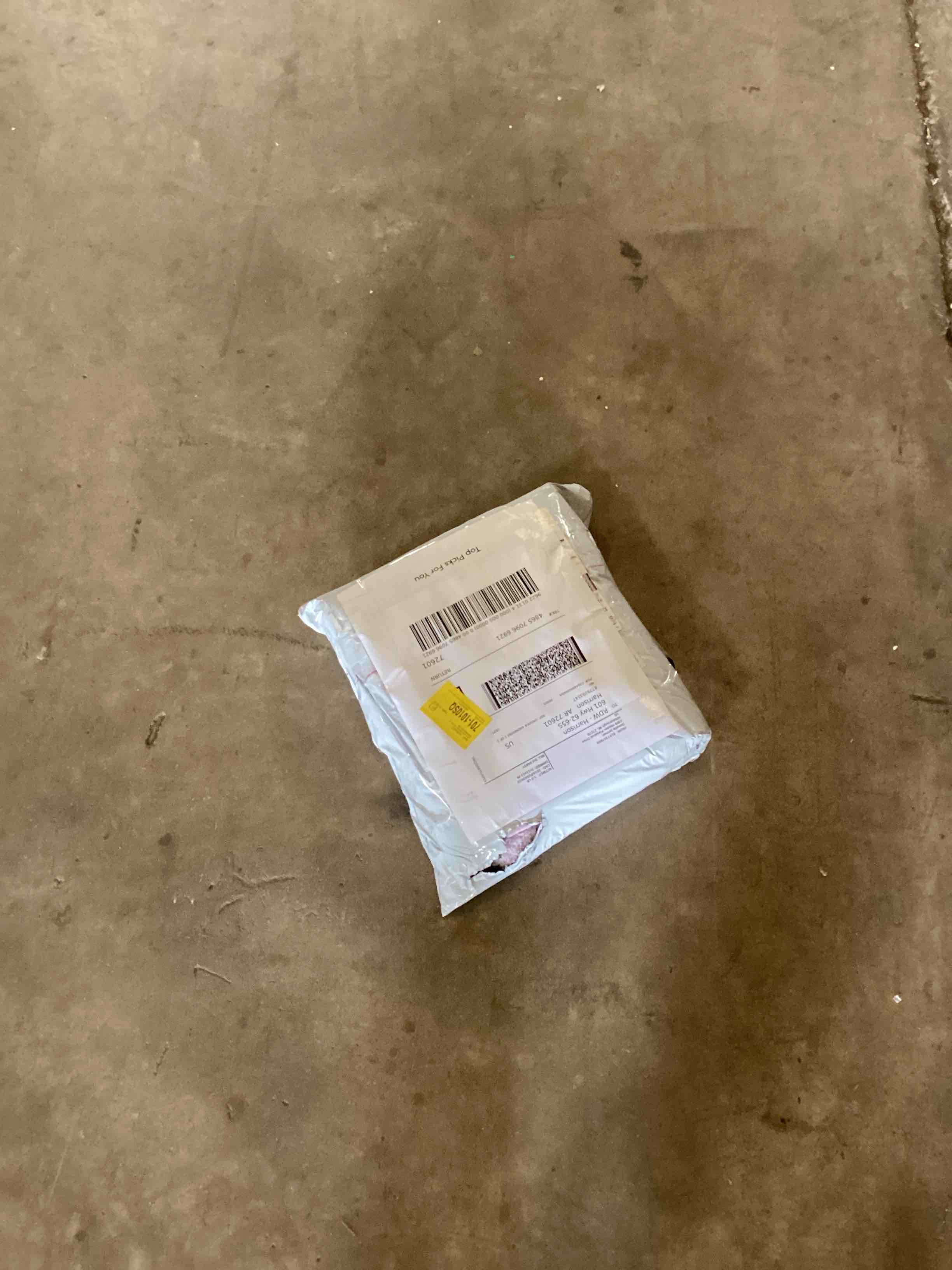 Condition photo showing Good Condition for fluffy bath mat