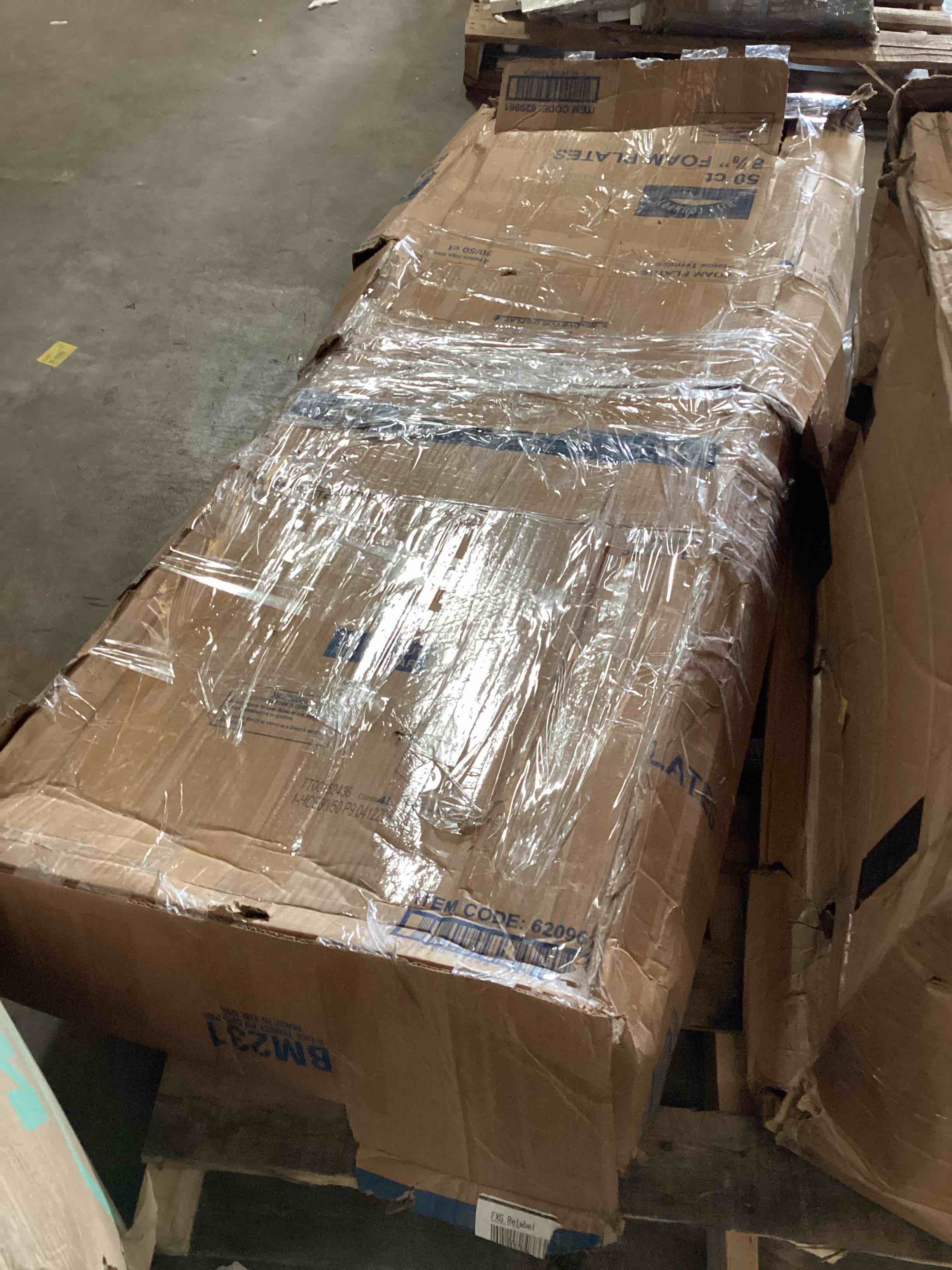 Condition photo showing Good Condition for metal platform bed