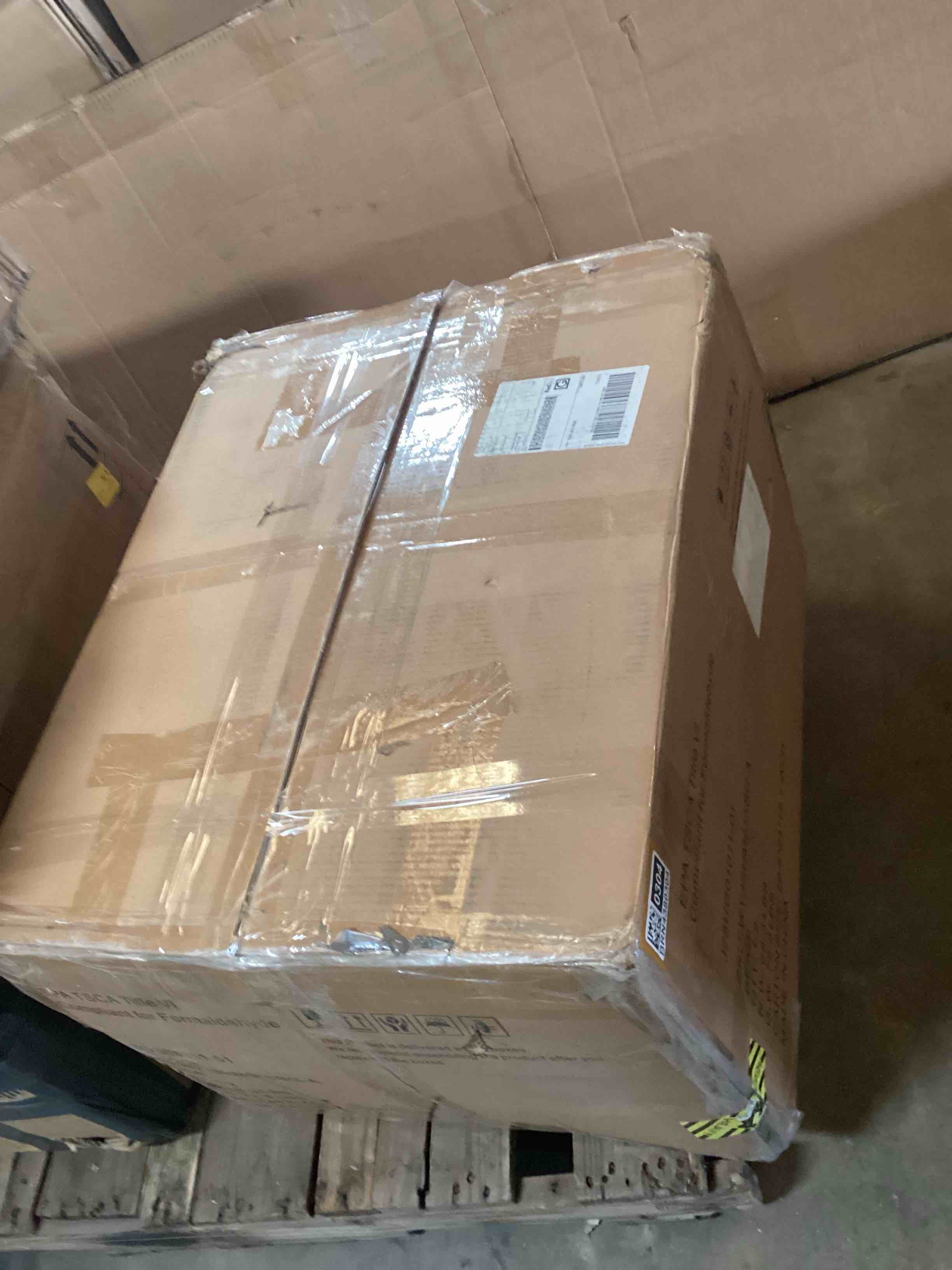 Condition photo showing Good Condition for beige accent chair