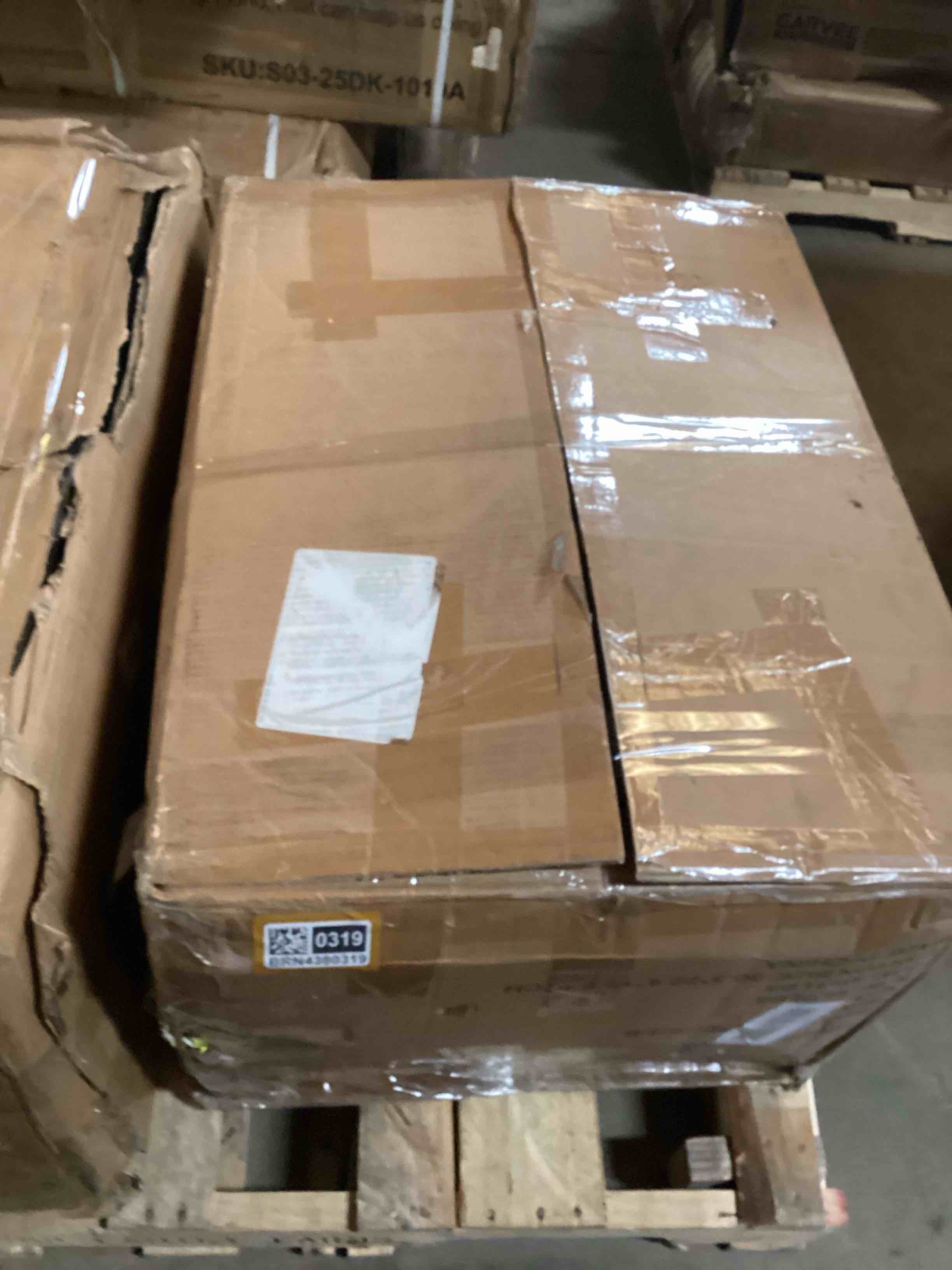 Condition photo showing Good Condition for beige accent chair