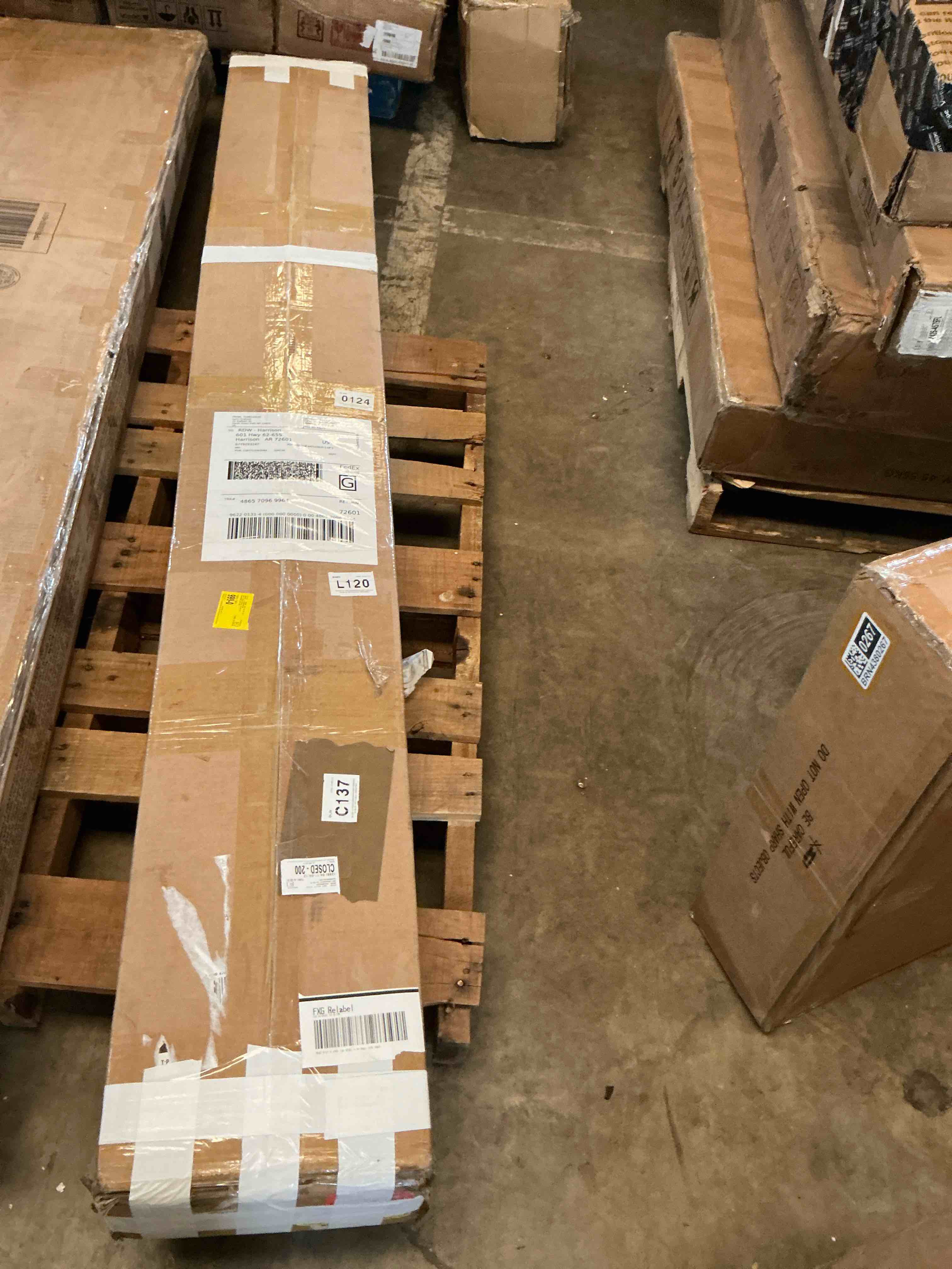 Condition photo showing Good Condition for s&z tophand door hardware kit