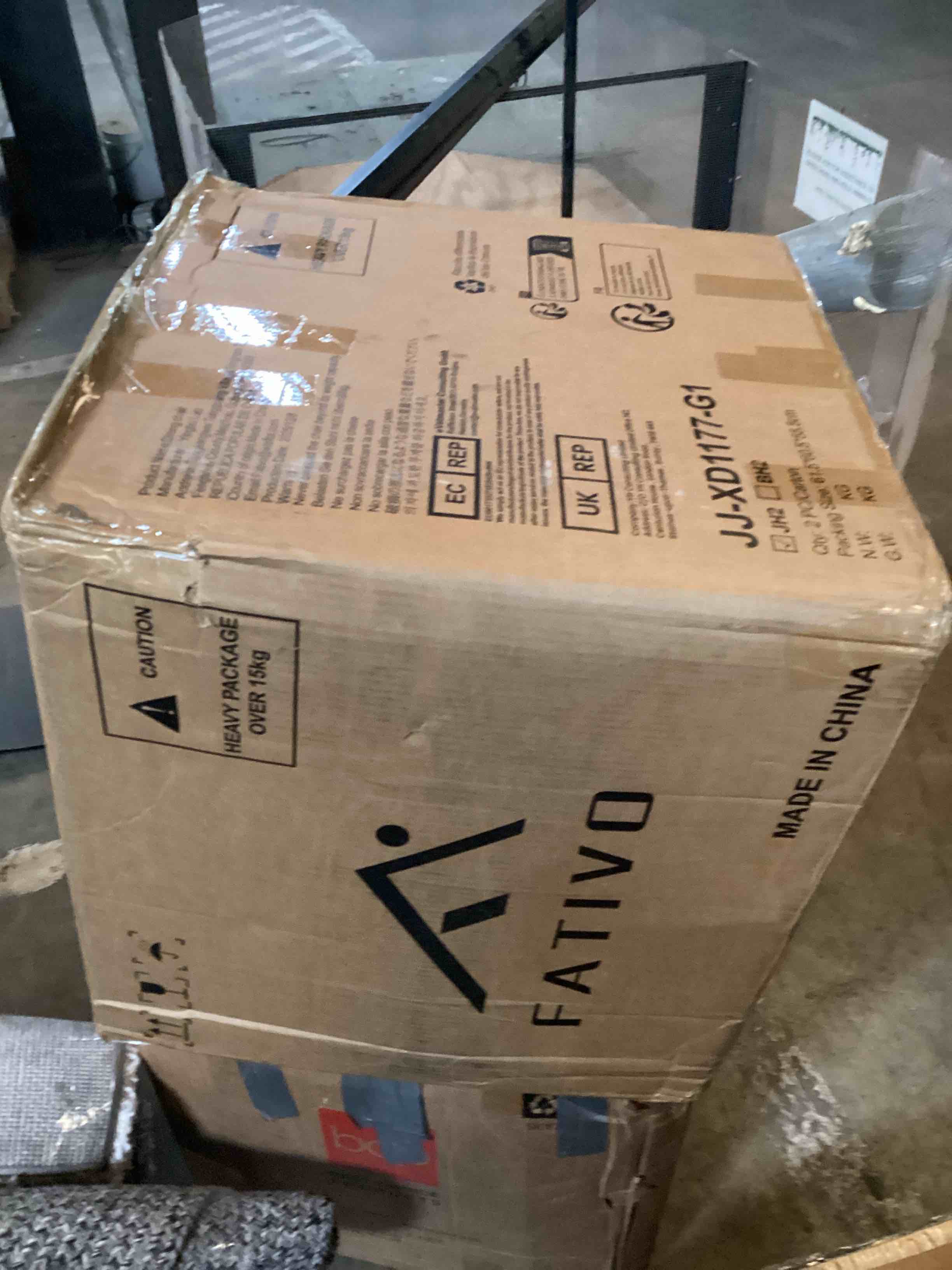 Condition photo showing Good Condition for jentree faux leather solid back dining chairs