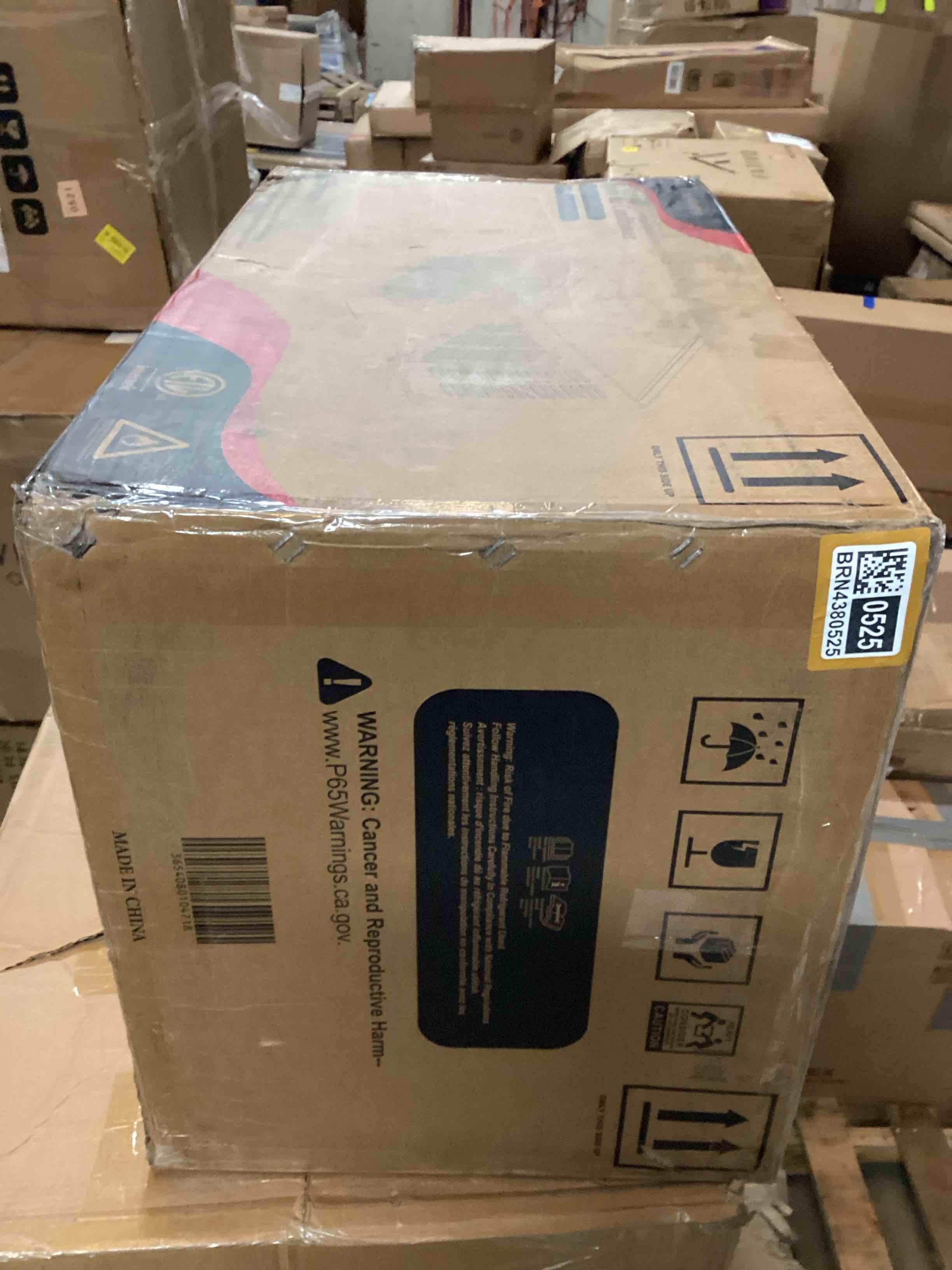 Condition photo showing Good Condition for u-shape window room air conditioner with timer & 6 modes for home/office/dorm