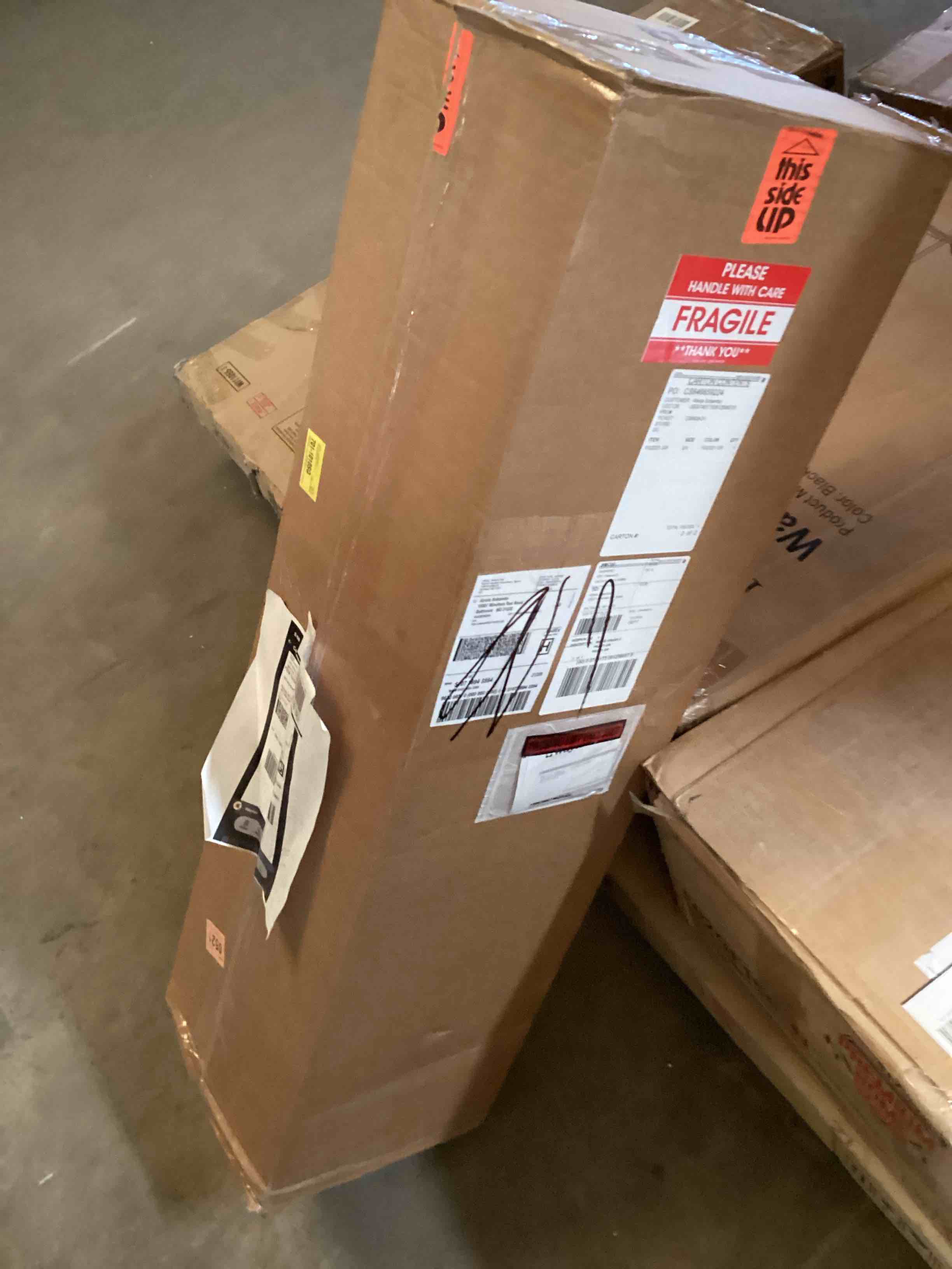 Condition photo showing Good Condition for realistic grass in a pot