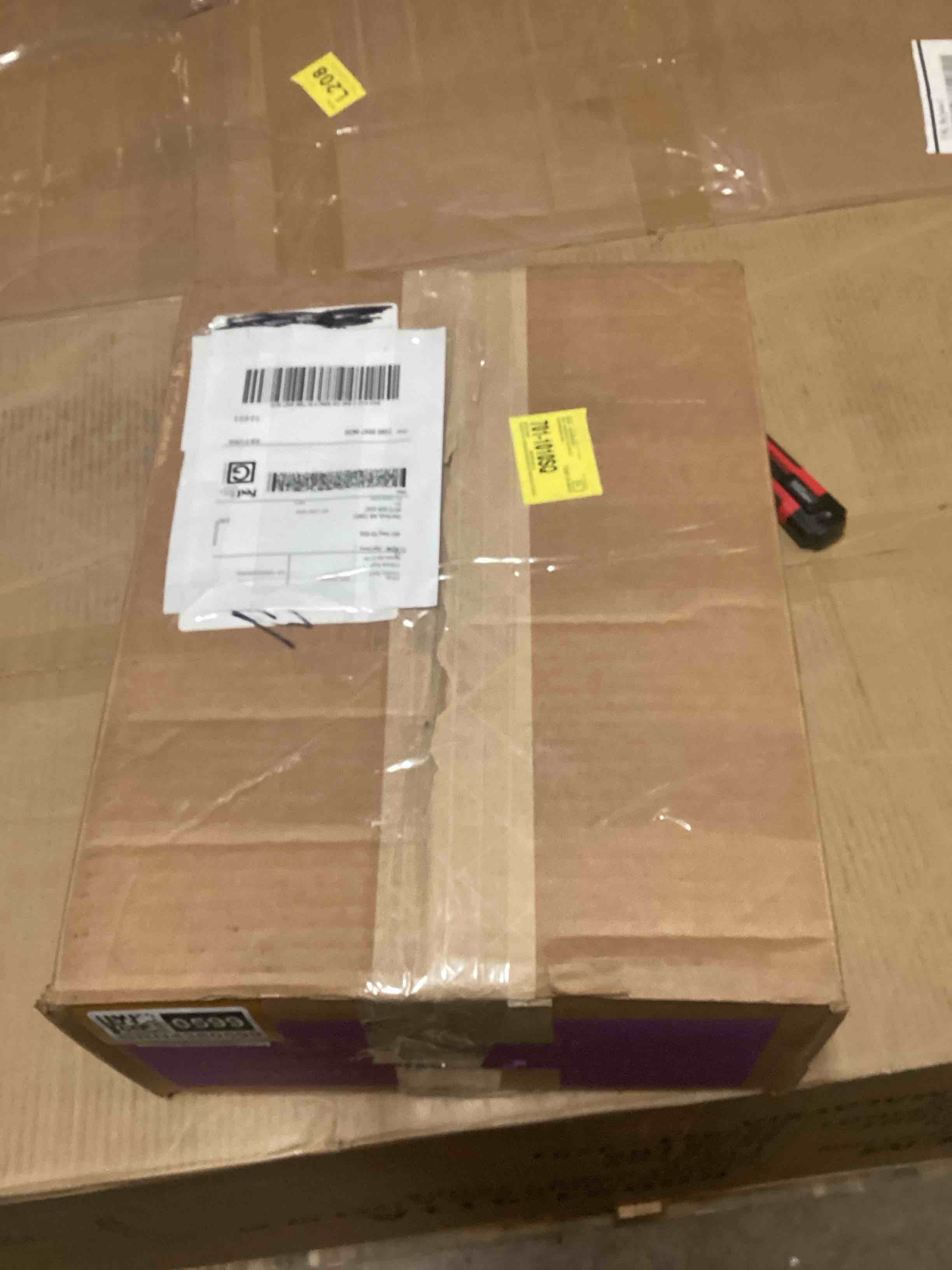 https://s3.amazonaws.com/lotting-images-prod/RustDustWanderlust/BRN4380599_1776808970539.jpeg