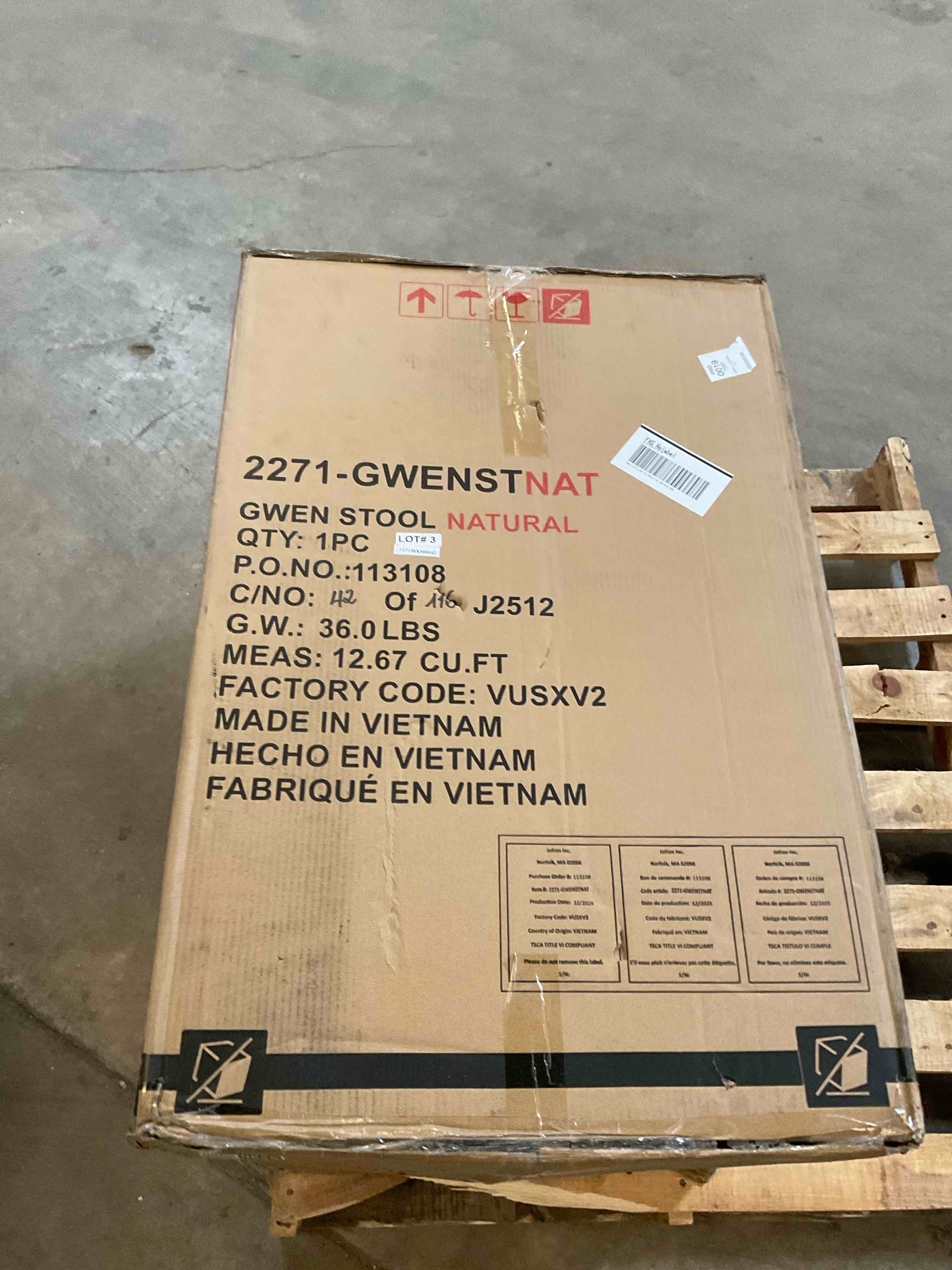 Condition photo showing Good Condition for jufran gwen stool natural color