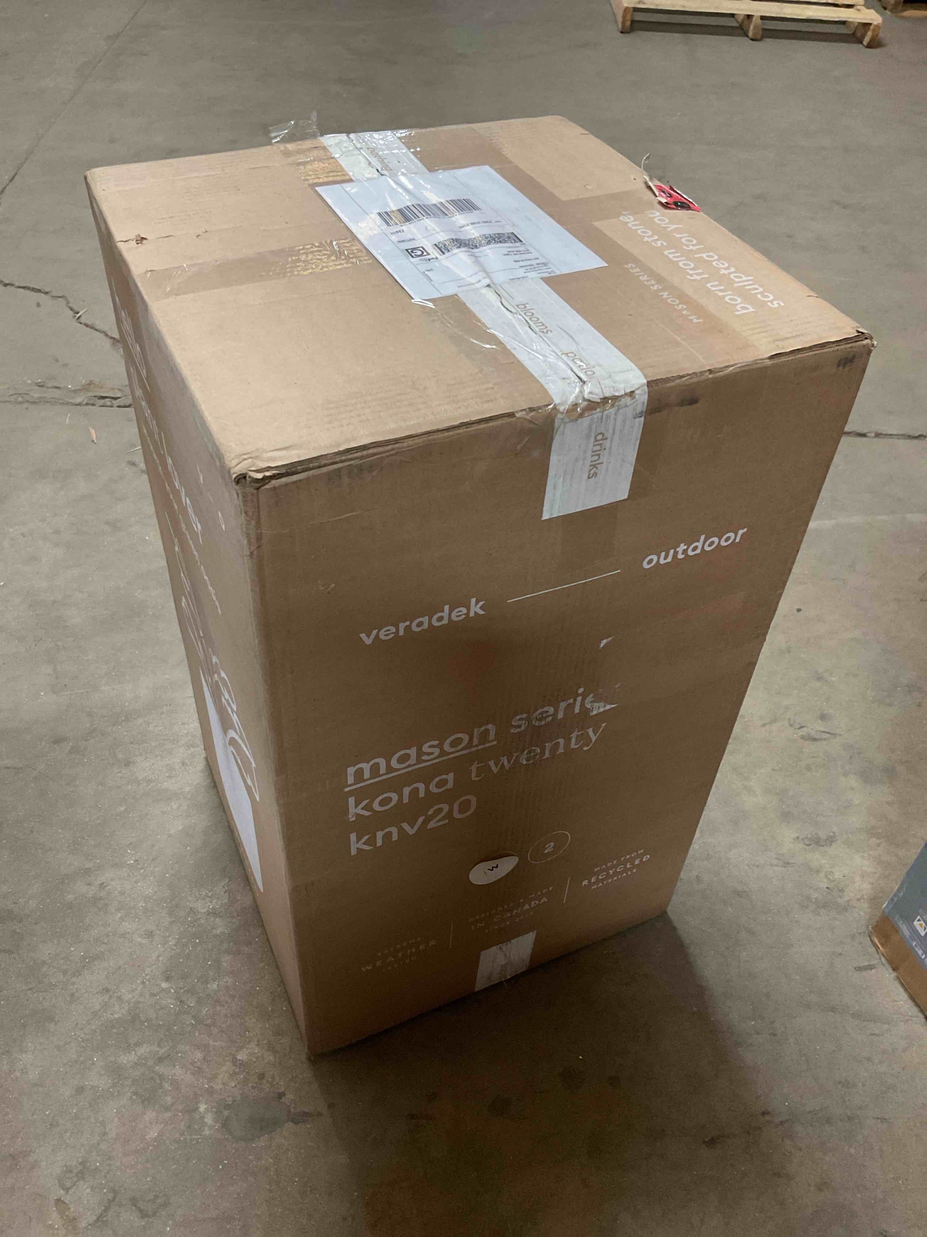 Condition photo showing Good Condition for mason series kona planter