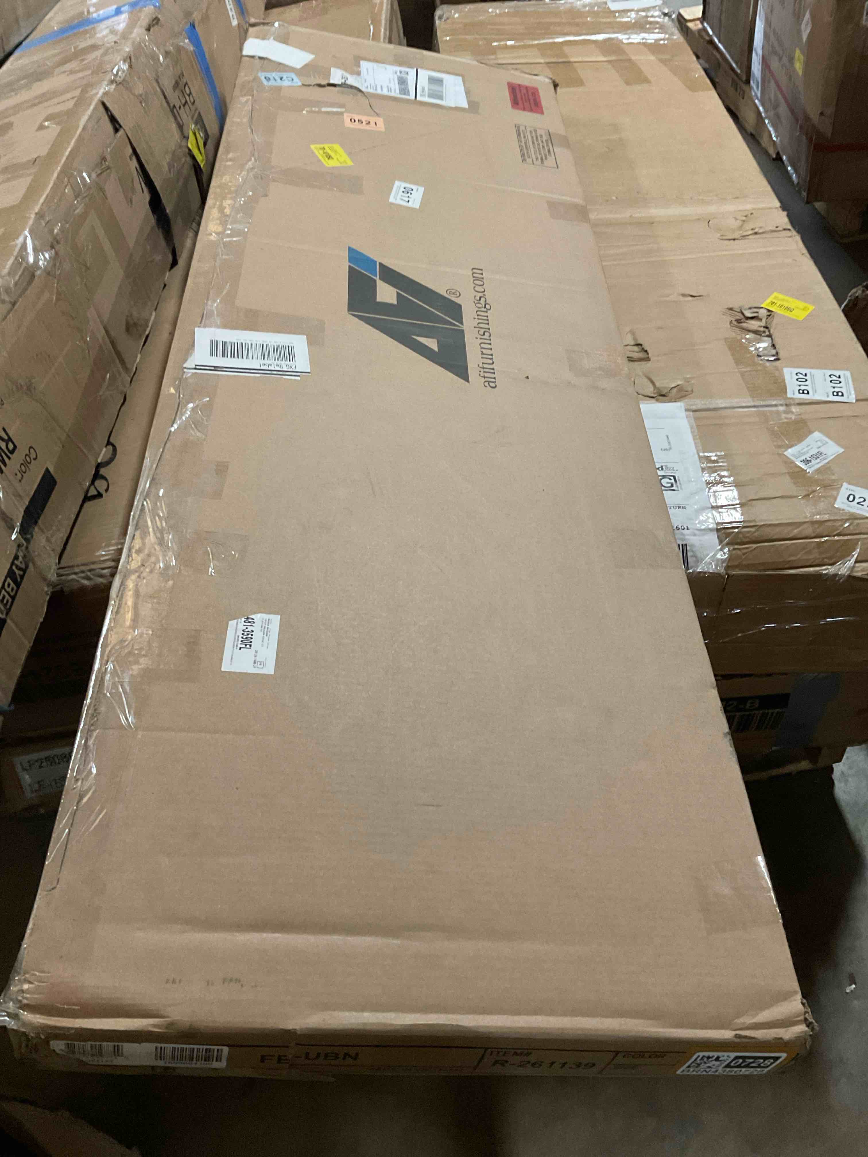 https://s3.amazonaws.com/lotting-images-prod/RustDustWanderlust/BRN4380728_1776969803443.jpeg