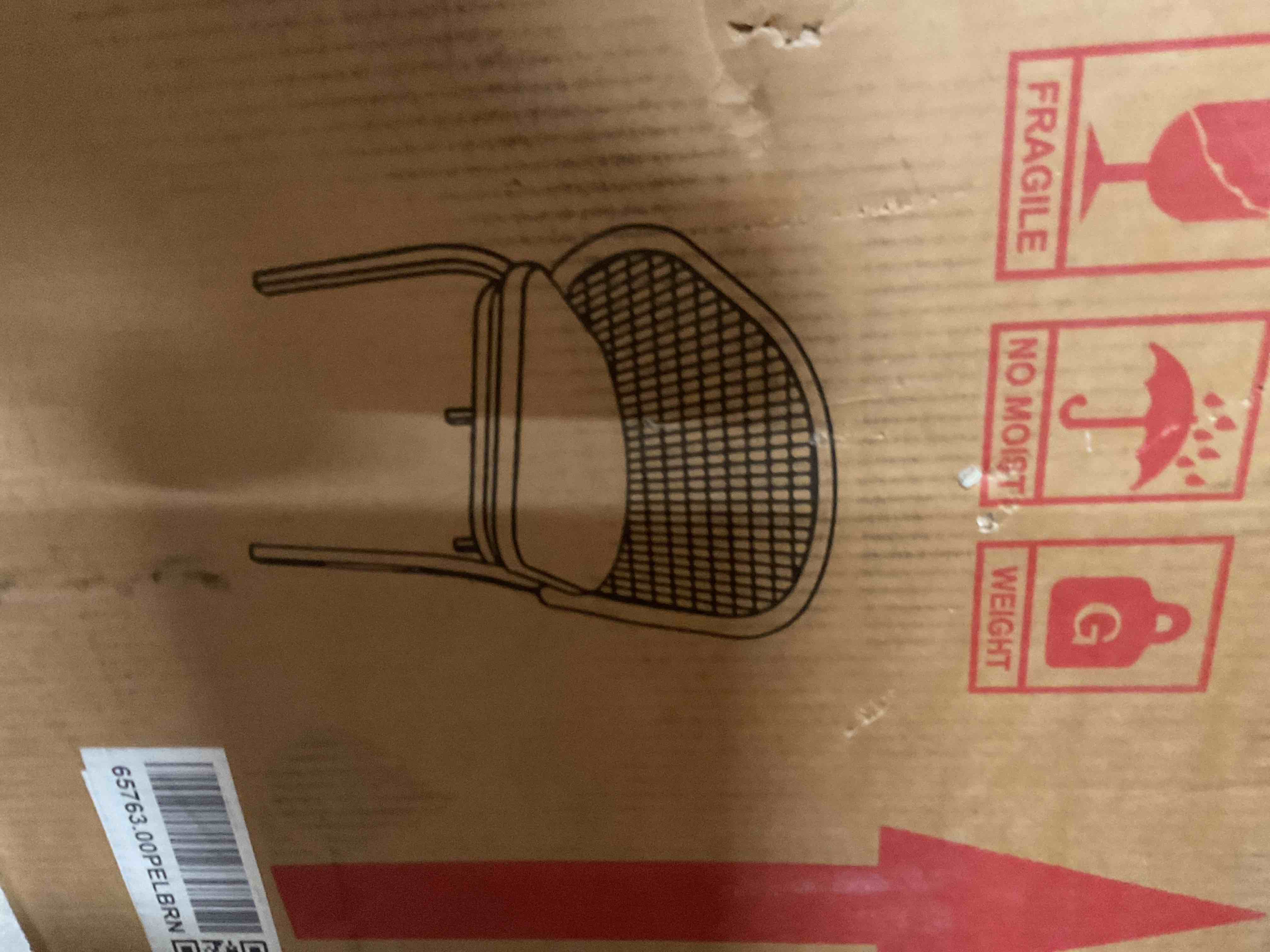 Condition photo showing Good Condition for patio chairs
