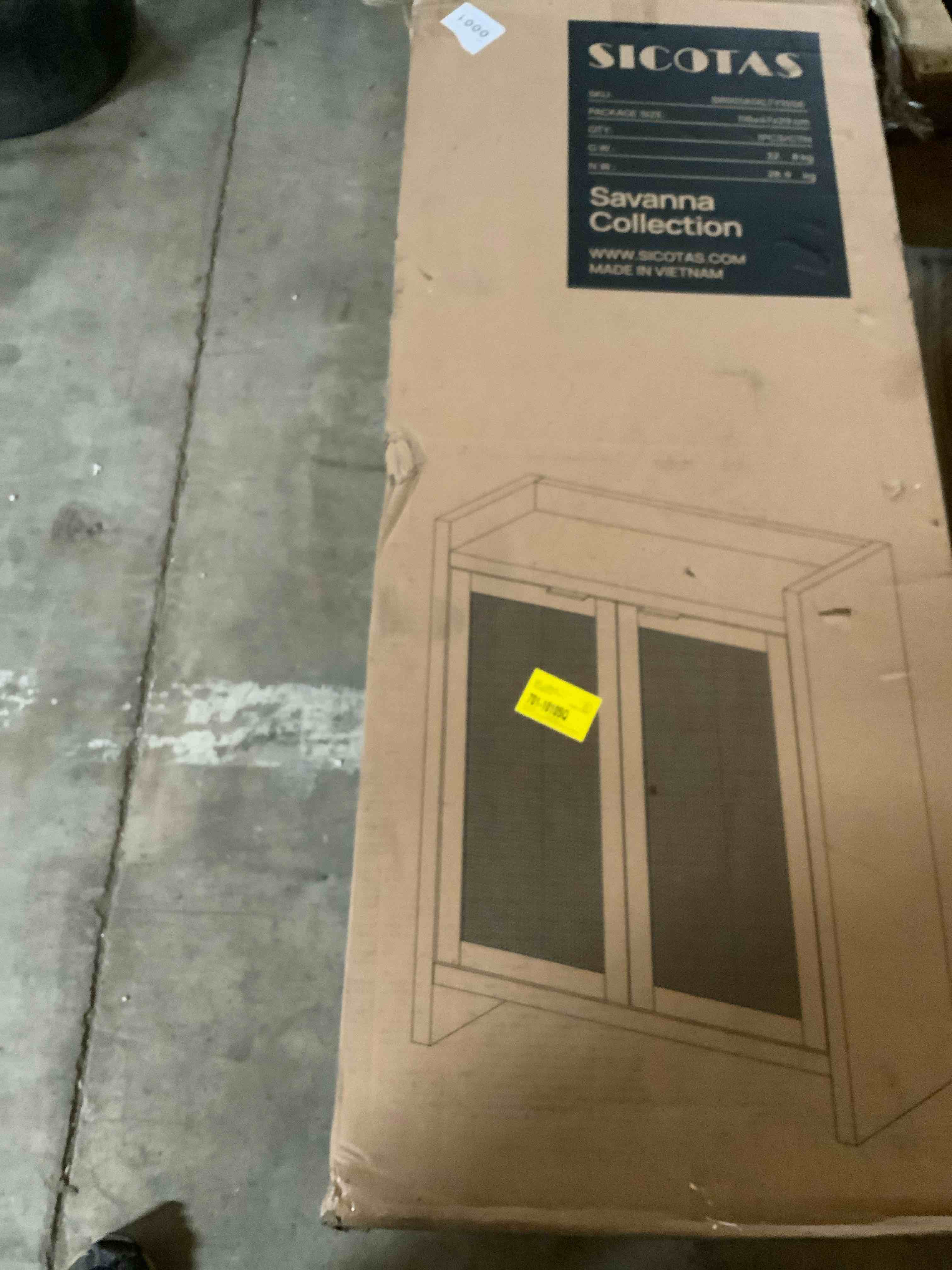 https://s3.amazonaws.com/lotting-images-prod/RustDustWanderlust/BRN4380895_1776976739015.jpeg