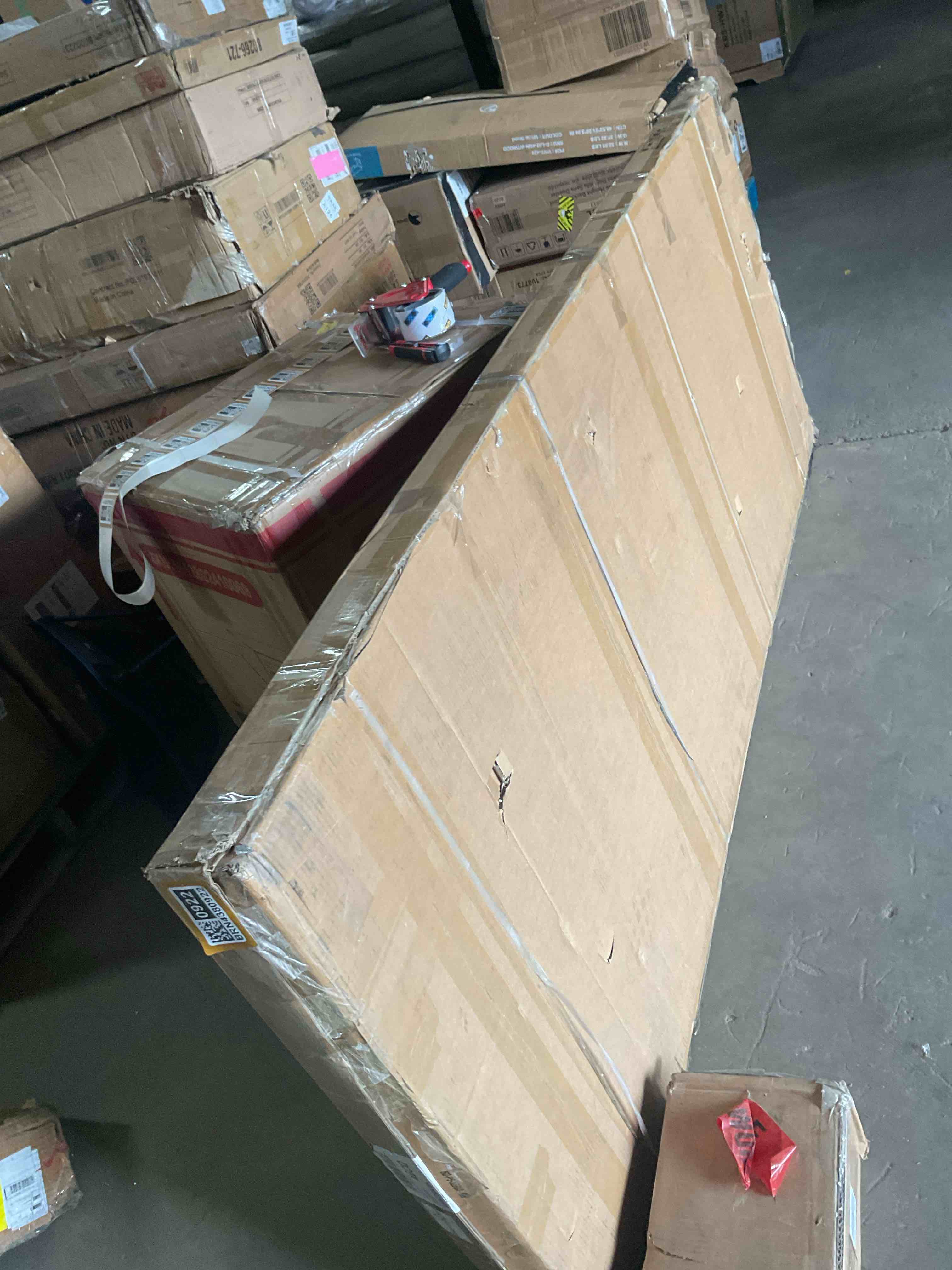Condition photo showing Good Condition for white wooden door