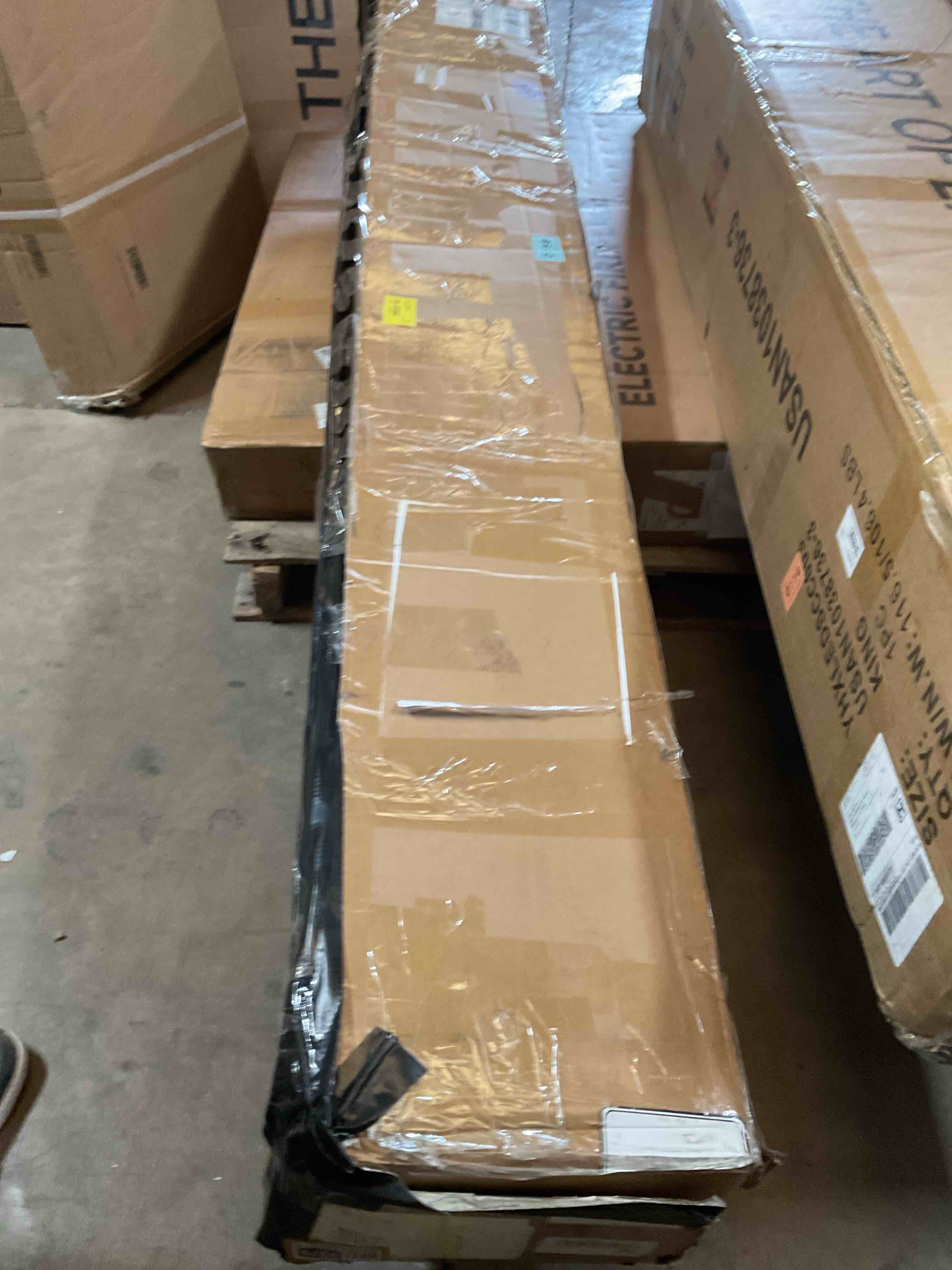 https://s3.amazonaws.com/lotting-images-prod/RustDustWanderlust/BRN4380979_1777067617486.jpeg