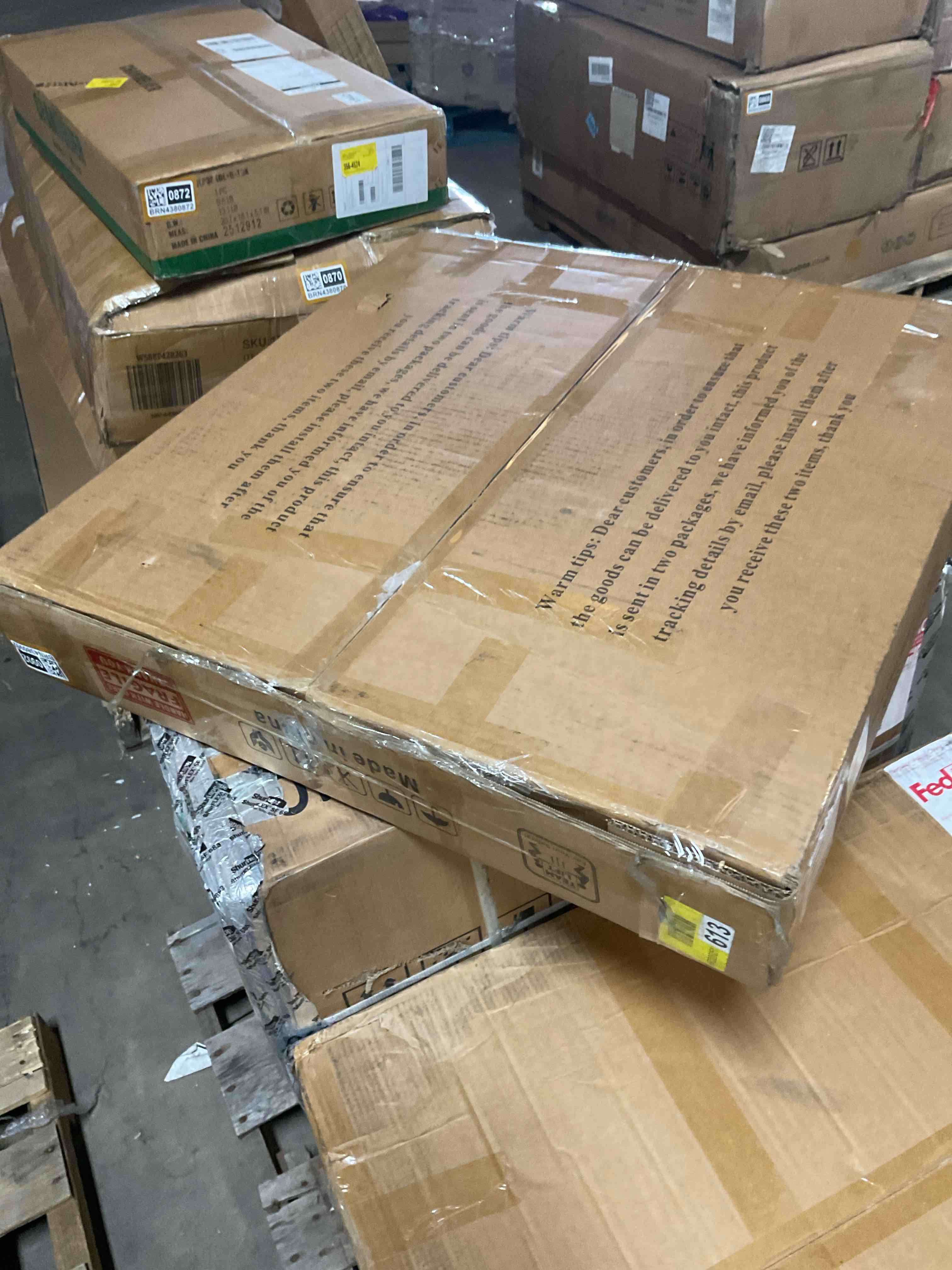 Condition photo showing Good Condition for metal hardware