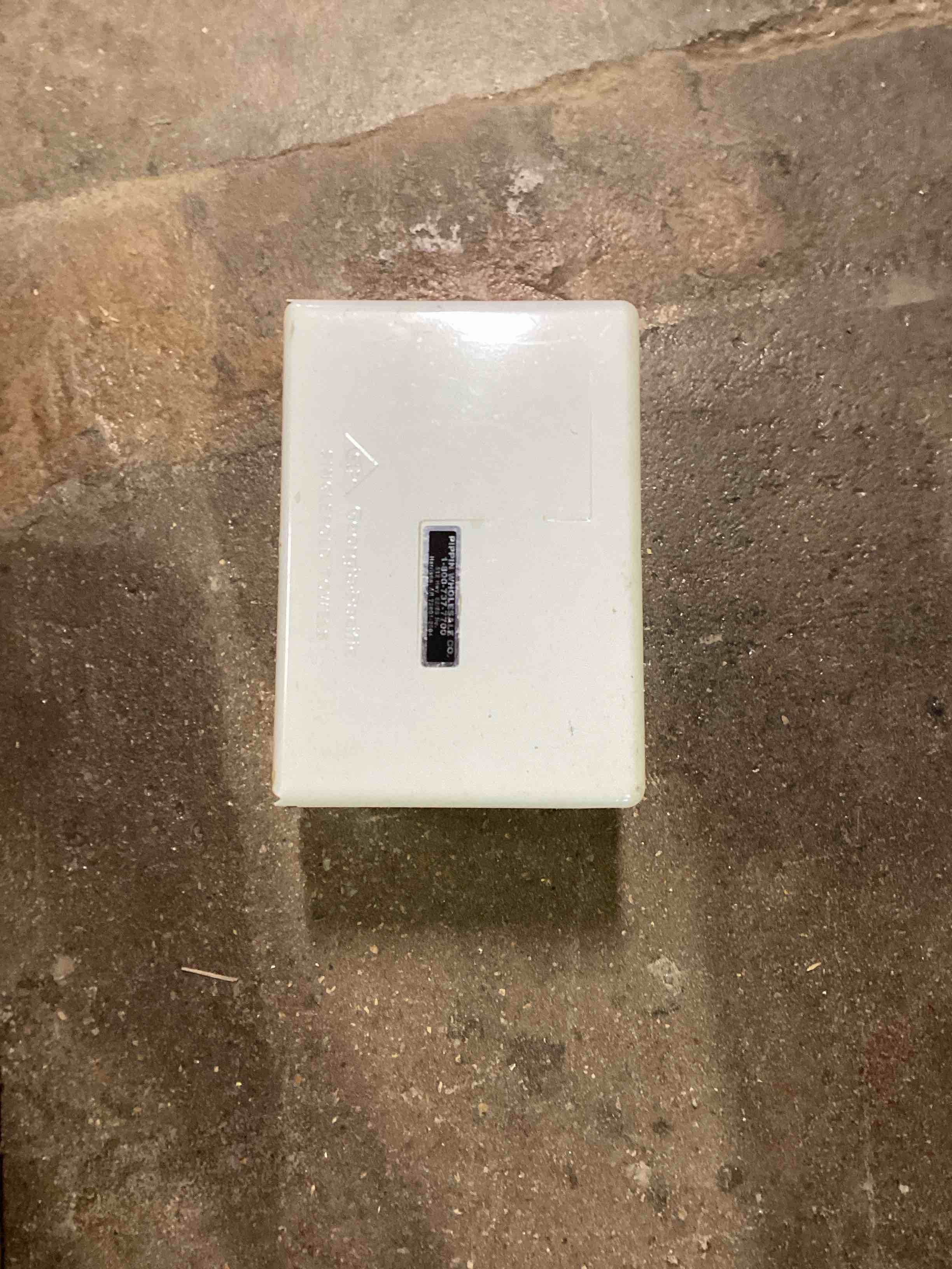 Metal Paper Towel Dispenser