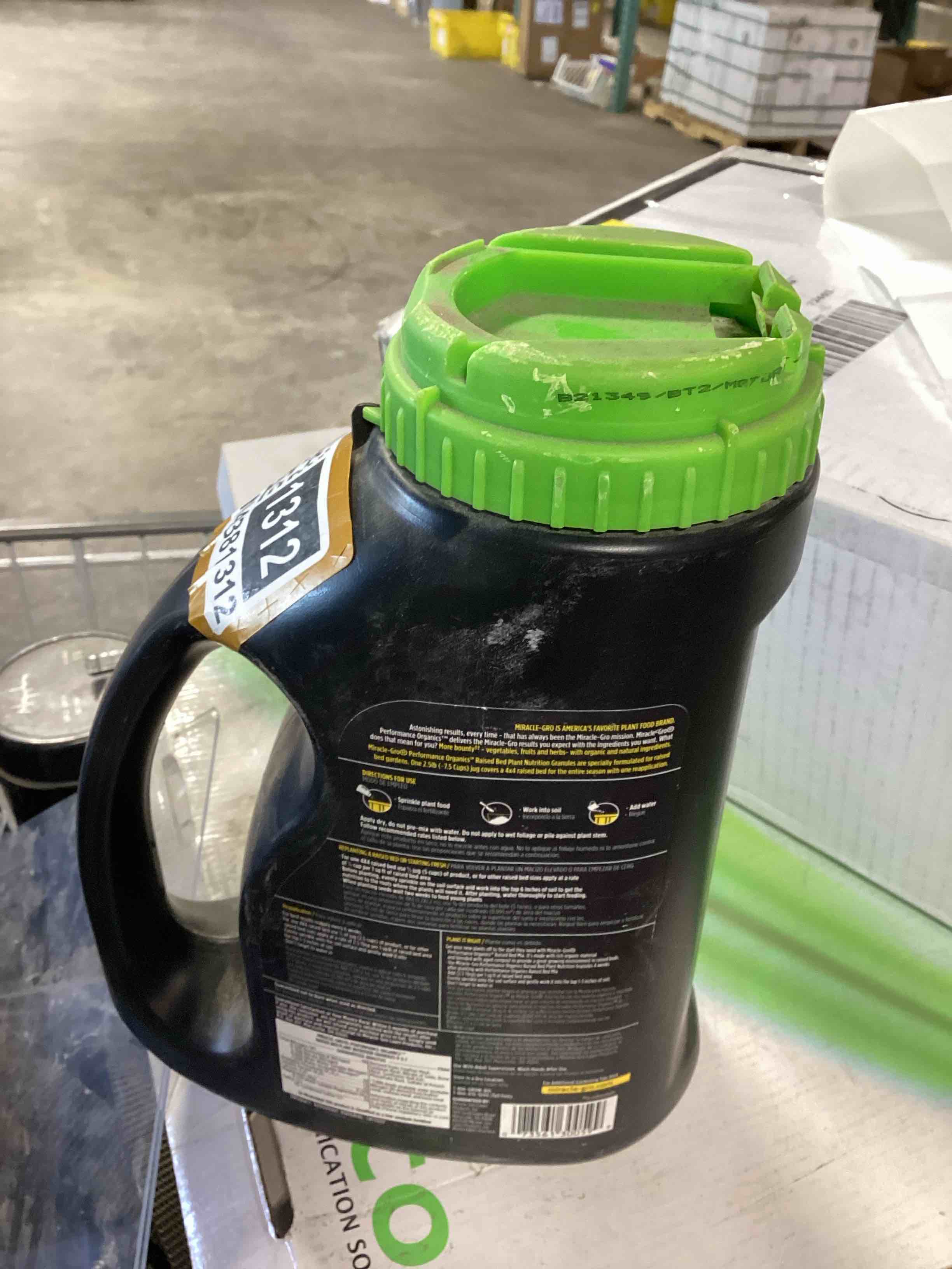 Condition photo showing Good Condition for miracle grow performance organics 
