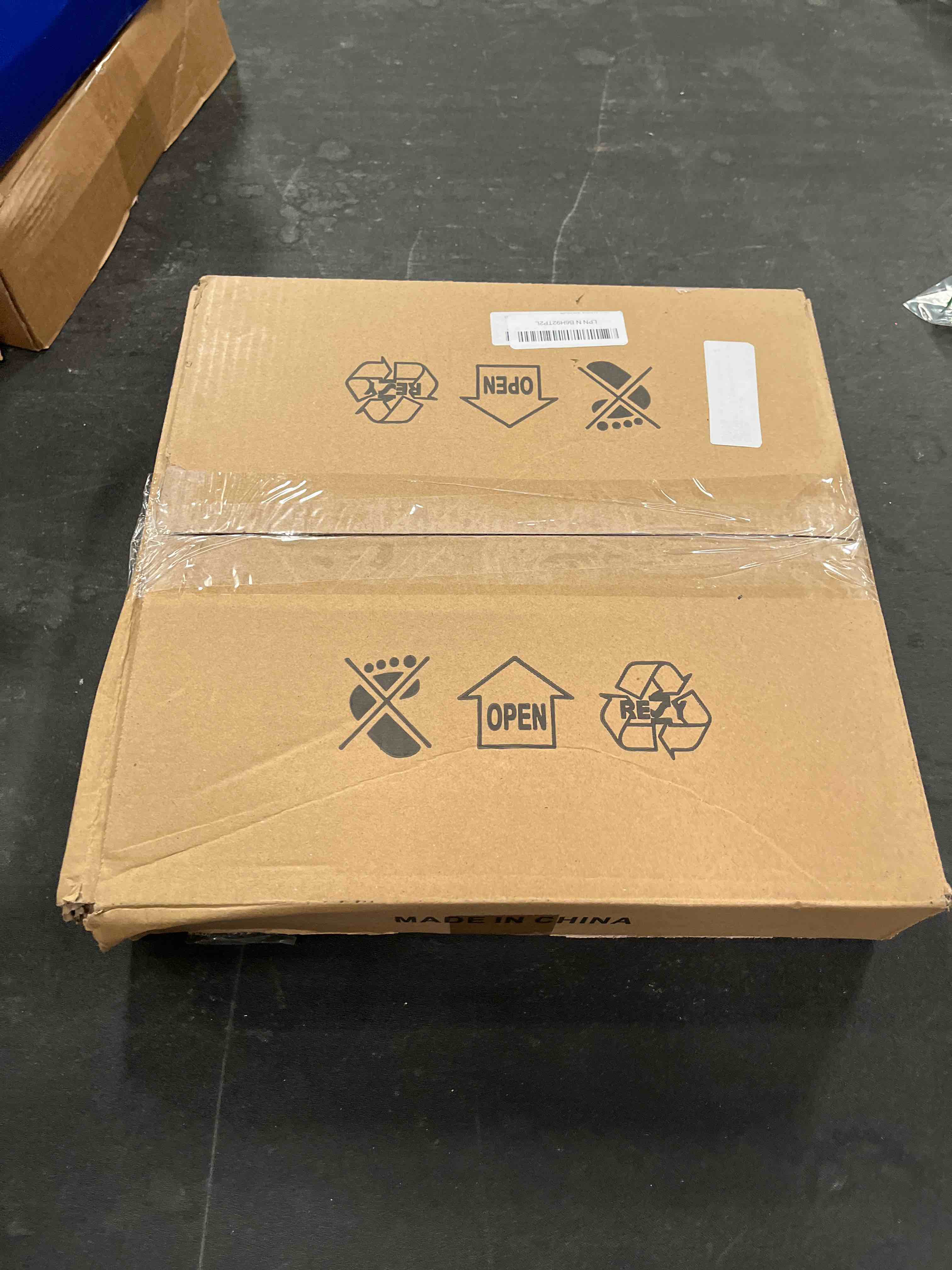 https://s3.amazonaws.com/lotting-images-prod/RustDustWanderlust/BRN4381333_1776092906286.jpeg