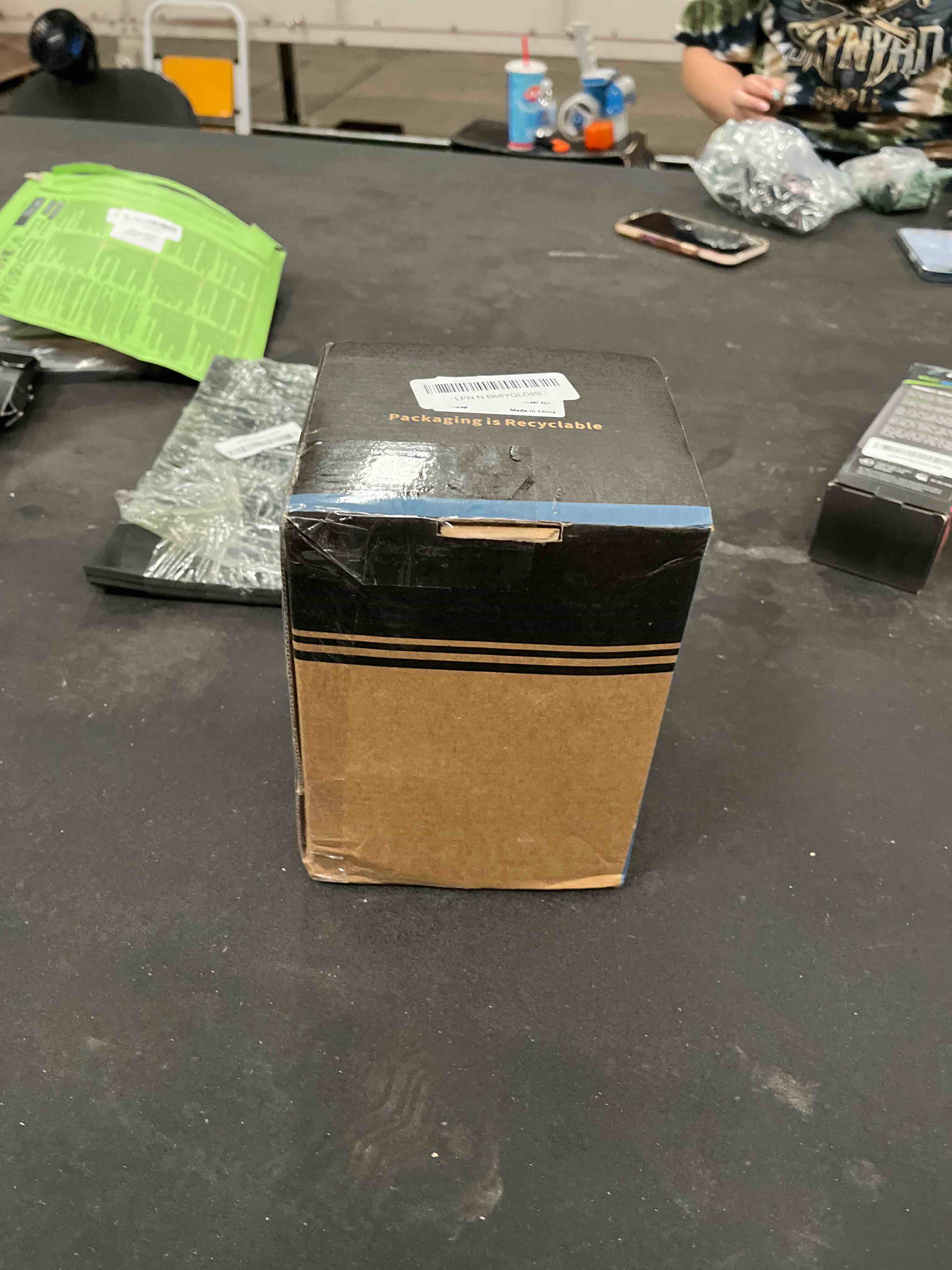 Condition photo showing Good Condition for chibery 20 pack frameless full overlay soft close concealed hinges, black titanium plated, self clos