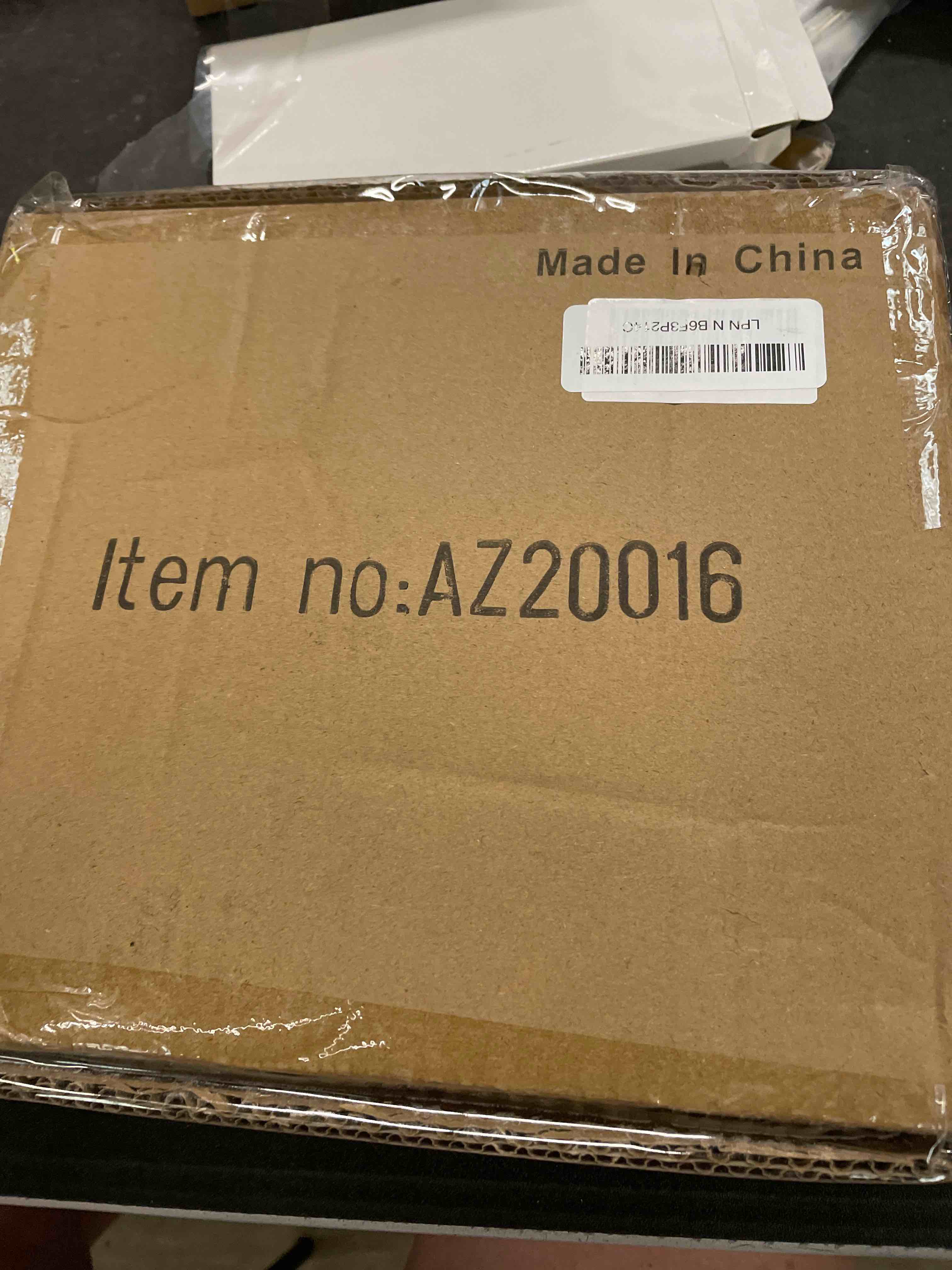 https://s3.amazonaws.com/lotting-images-prod/RustDustWanderlust/BRN4381881_1776173481432.jpeg