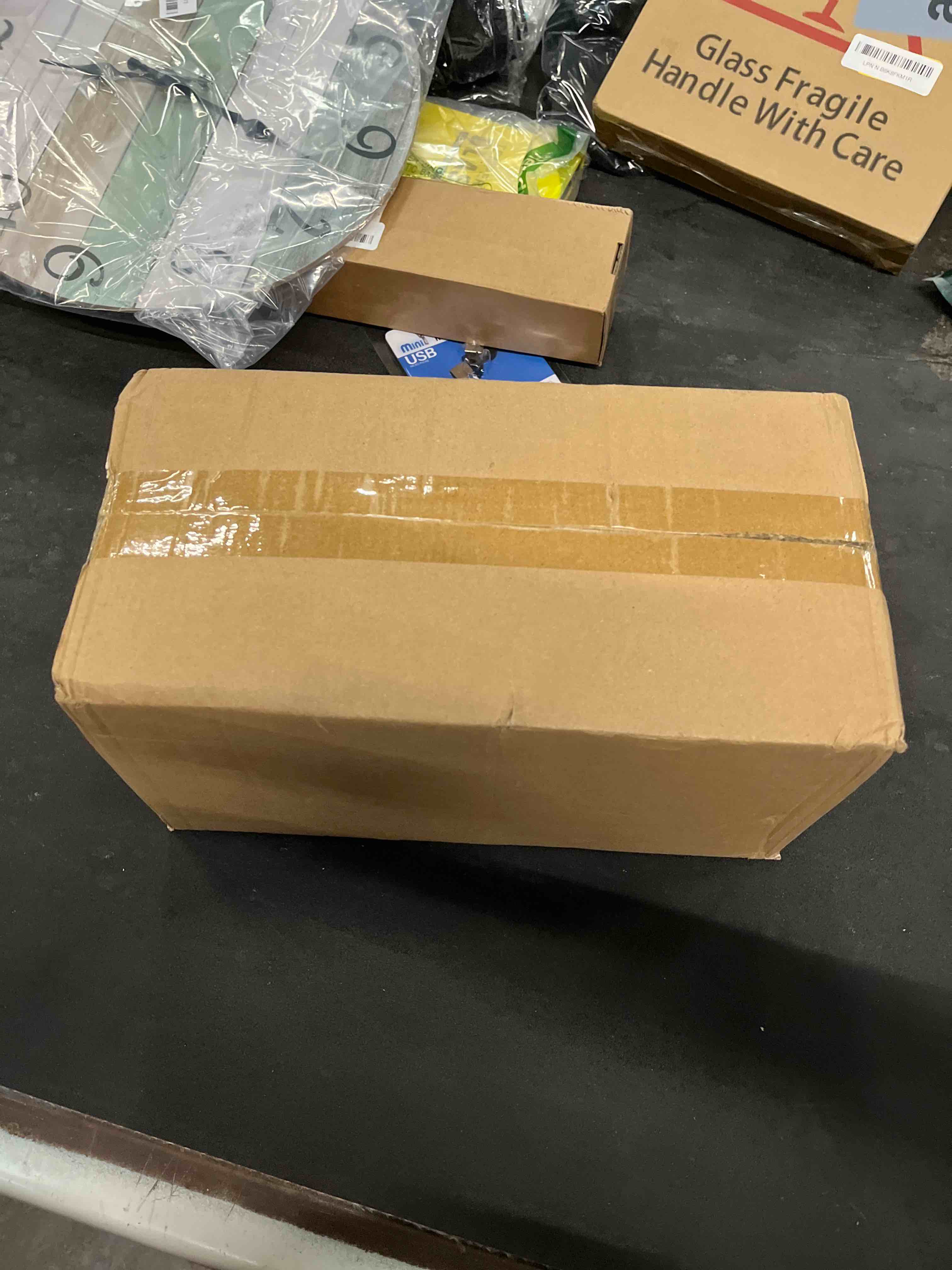 https://s3.amazonaws.com/lotting-images-prod/RustDustWanderlust/BRN4382335_1776175265877.jpeg
