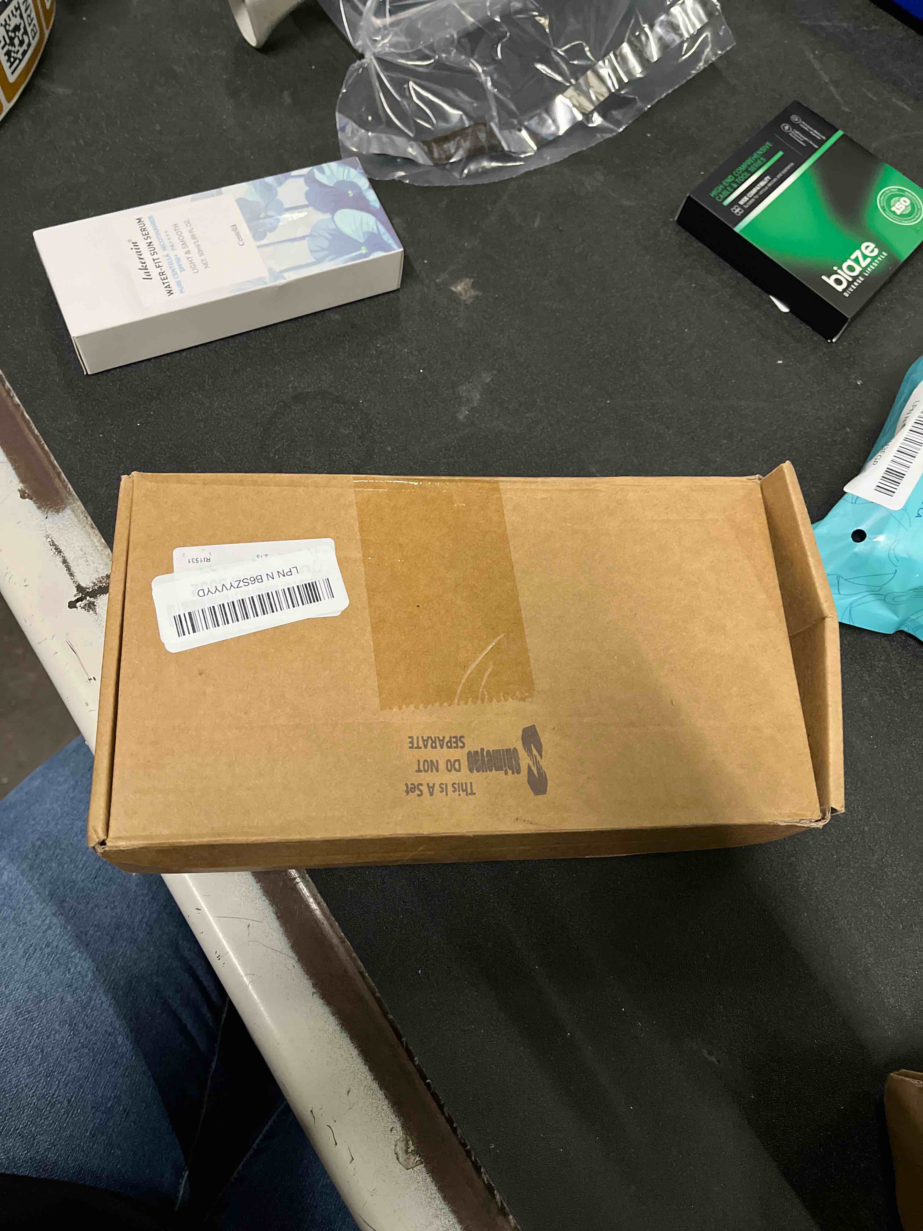 https://s3.amazonaws.com/lotting-images-prod/RustDustWanderlust/BRN4383157_1776252986693.jpeg