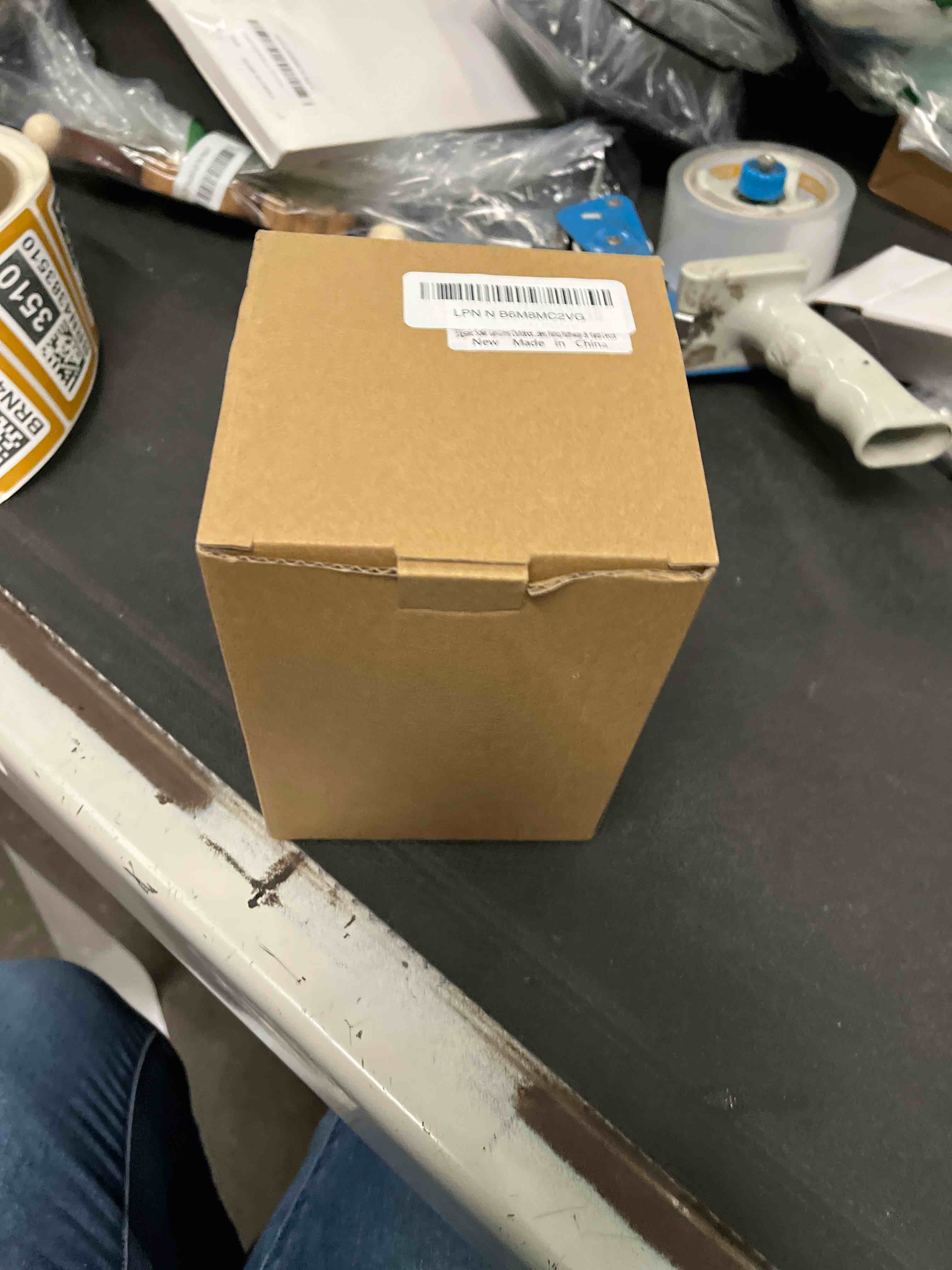 https://s3.amazonaws.com/lotting-images-prod/RustDustWanderlust/BRN4383509_1776264397913.jpeg