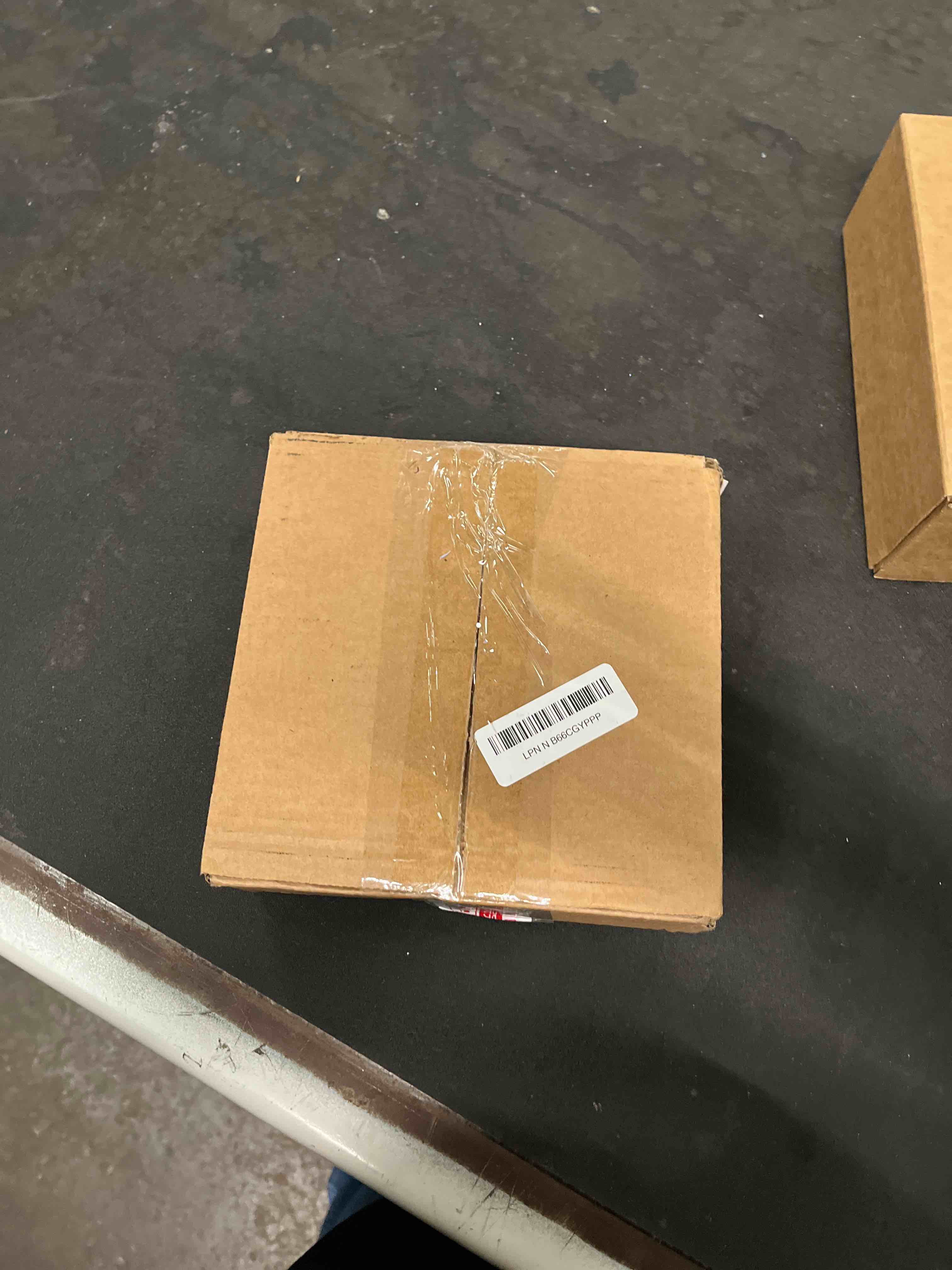 https://s3.amazonaws.com/lotting-images-prod/RustDustWanderlust/BRN4383594_1776270694789.jpeg