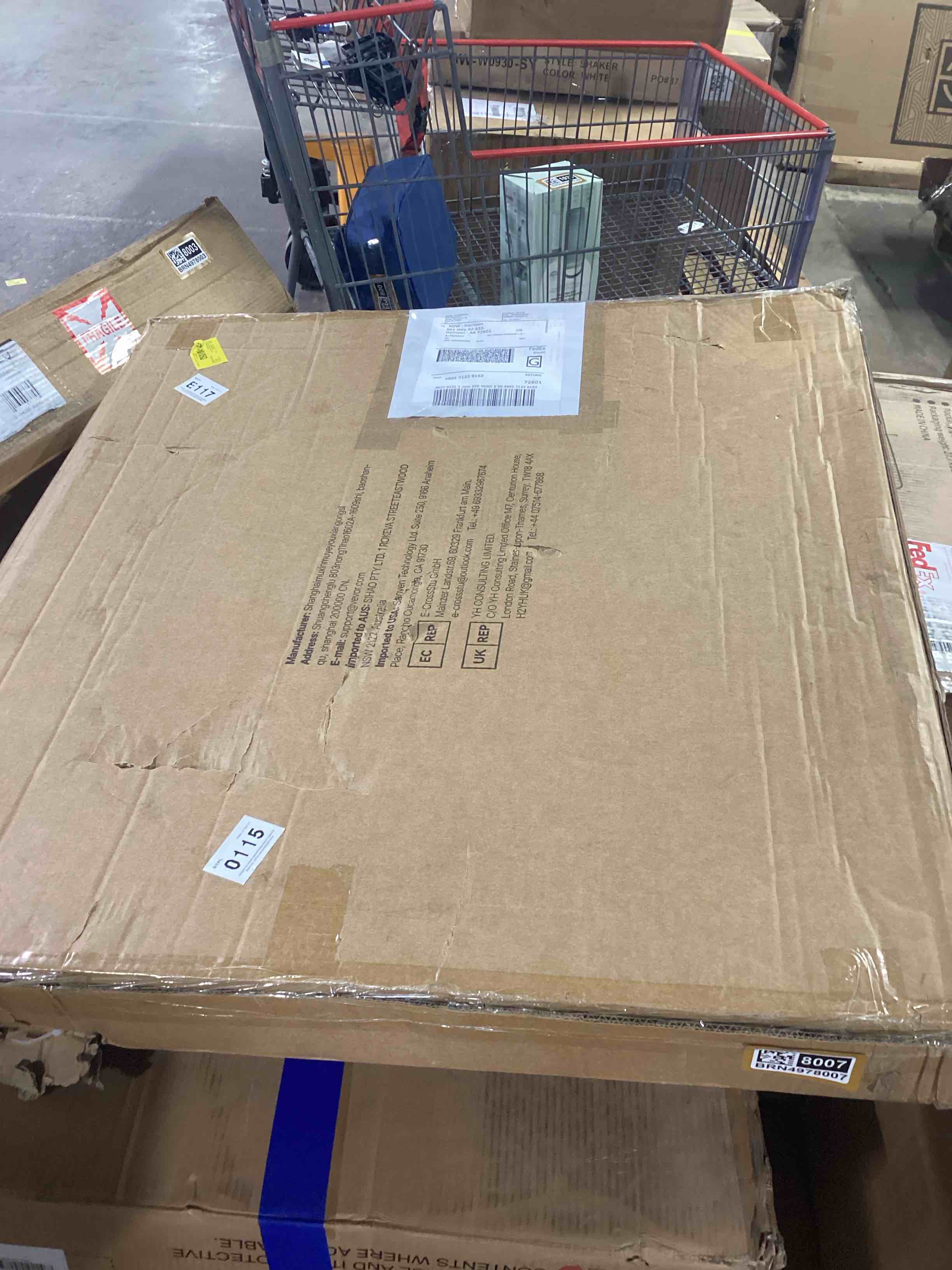 Condition photo showing Good Condition for grid wall panel 2.9 x 70.79 in wire display rack with wheels & hooks