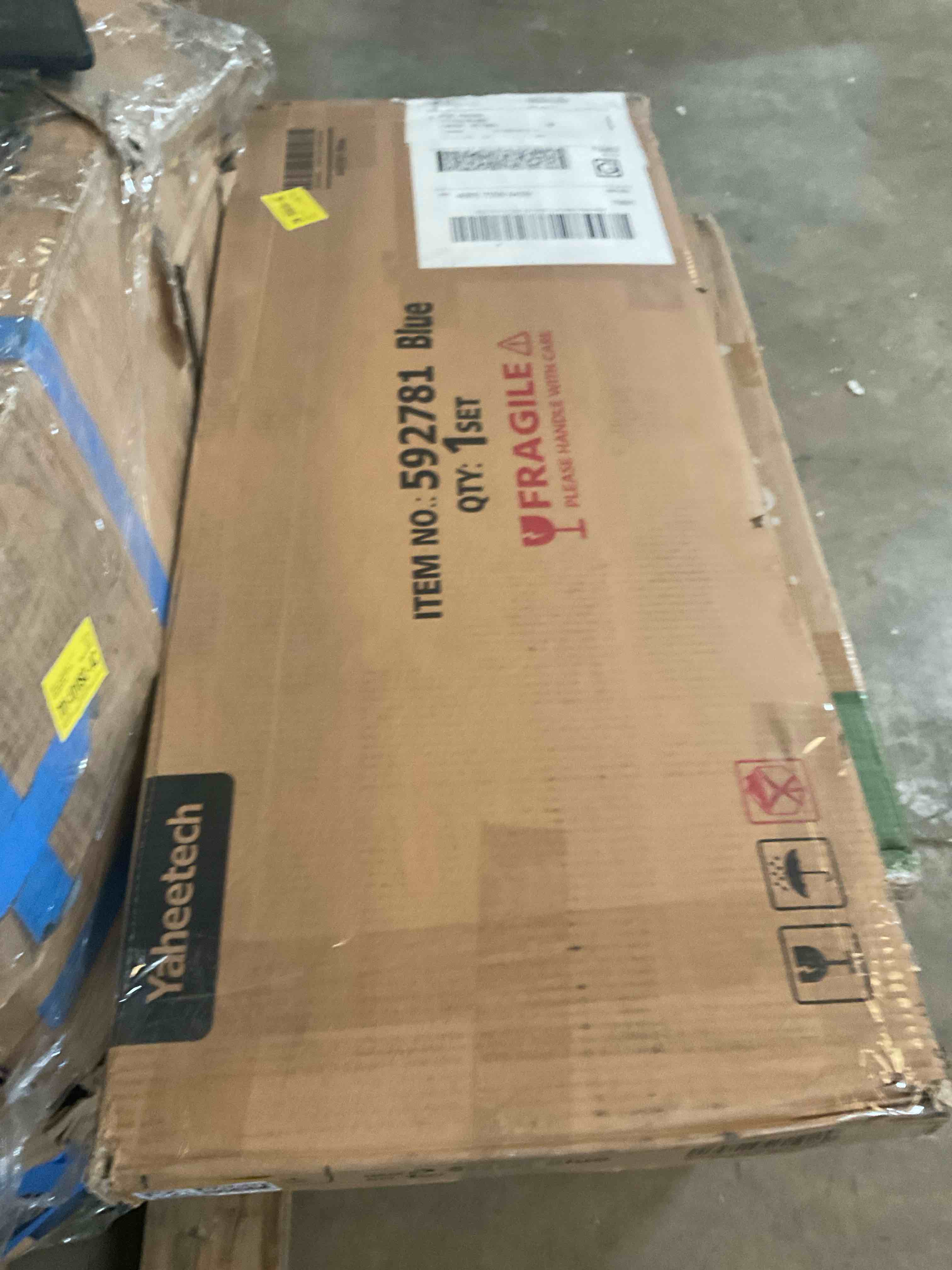 Condition photo showing Good Condition for misc metal hardware