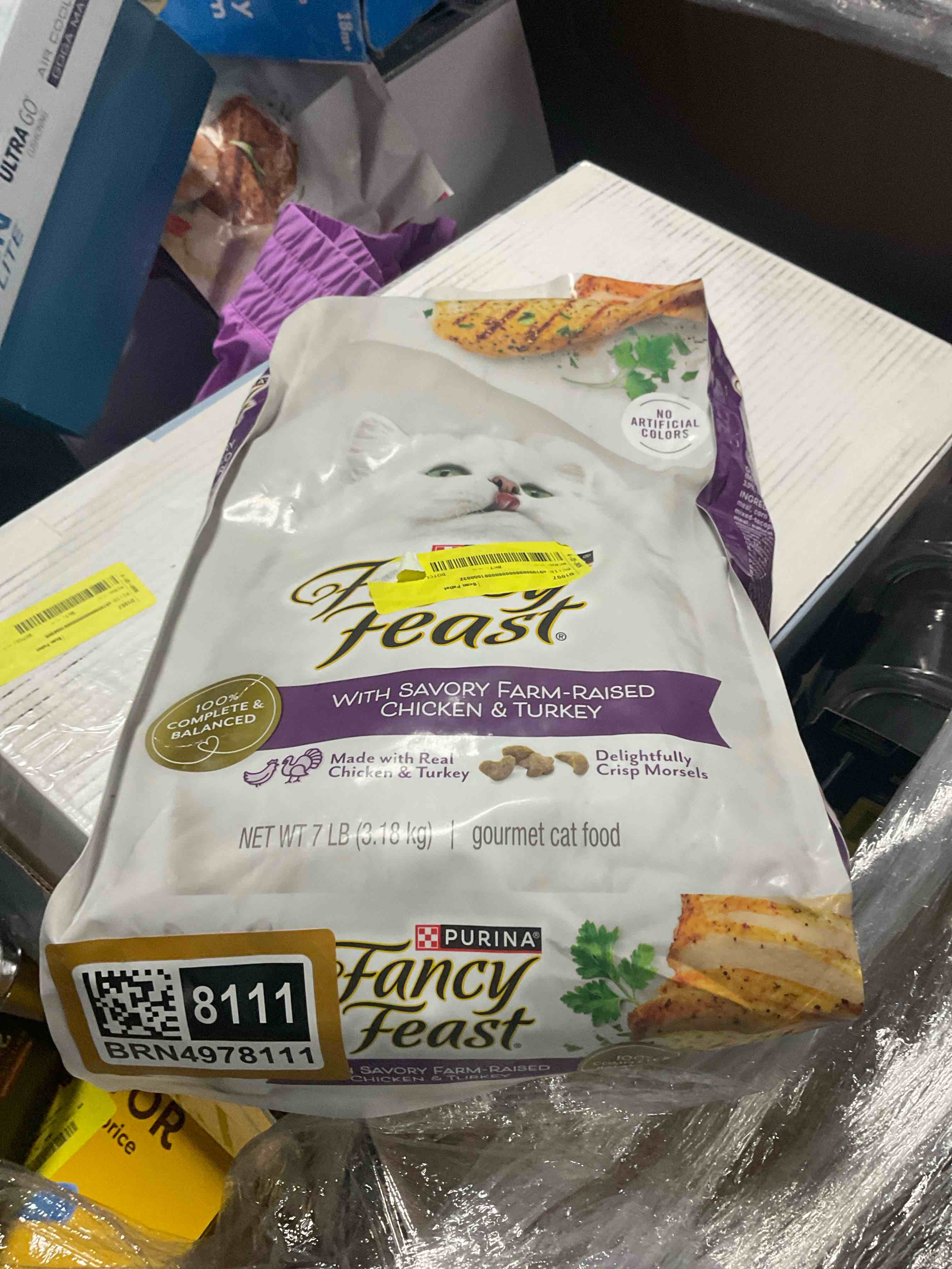 Condition photo showing Good Condition for purina fancy feast cat food