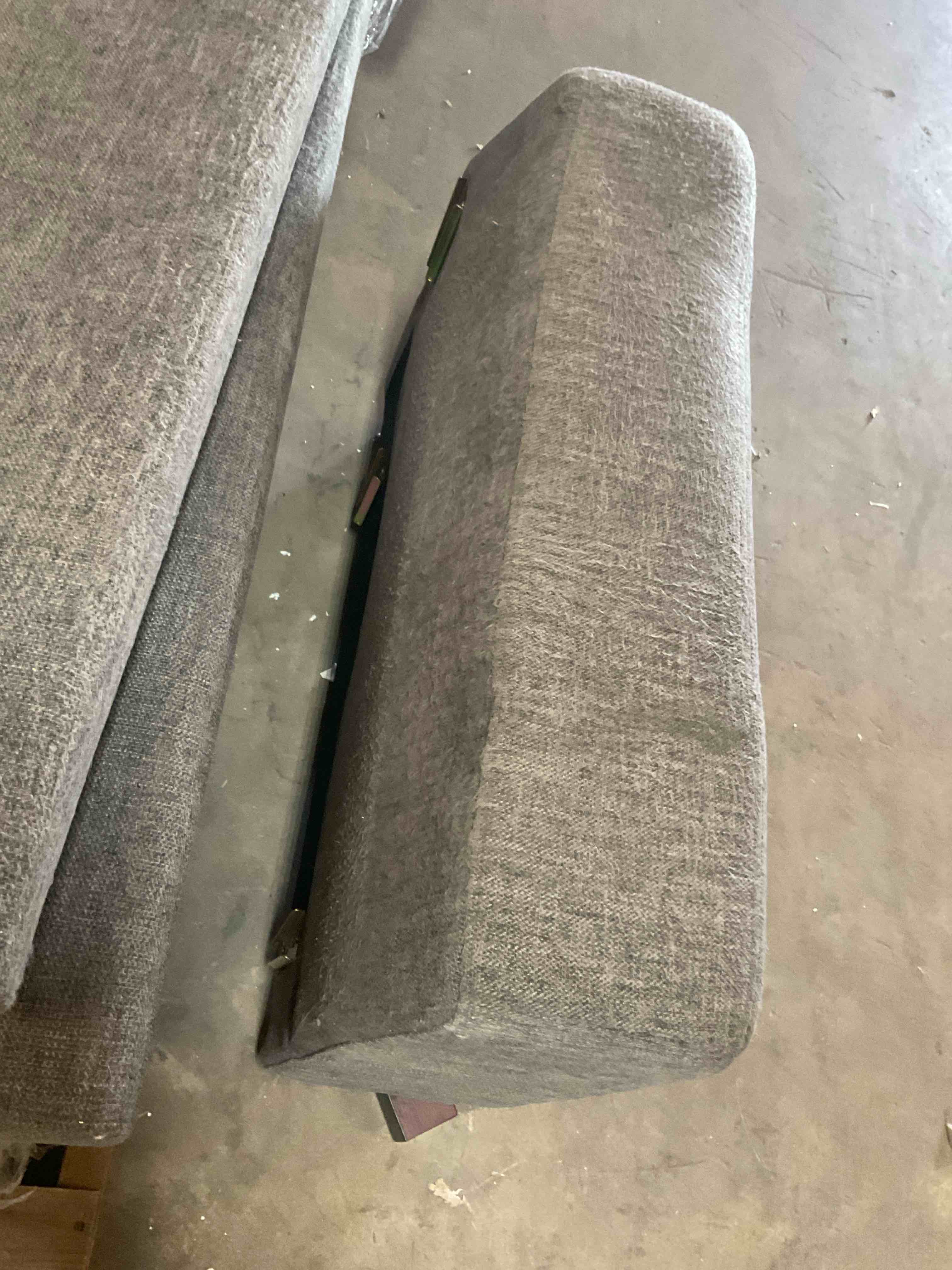 Condition photo showing Good Condition for pieces to couch