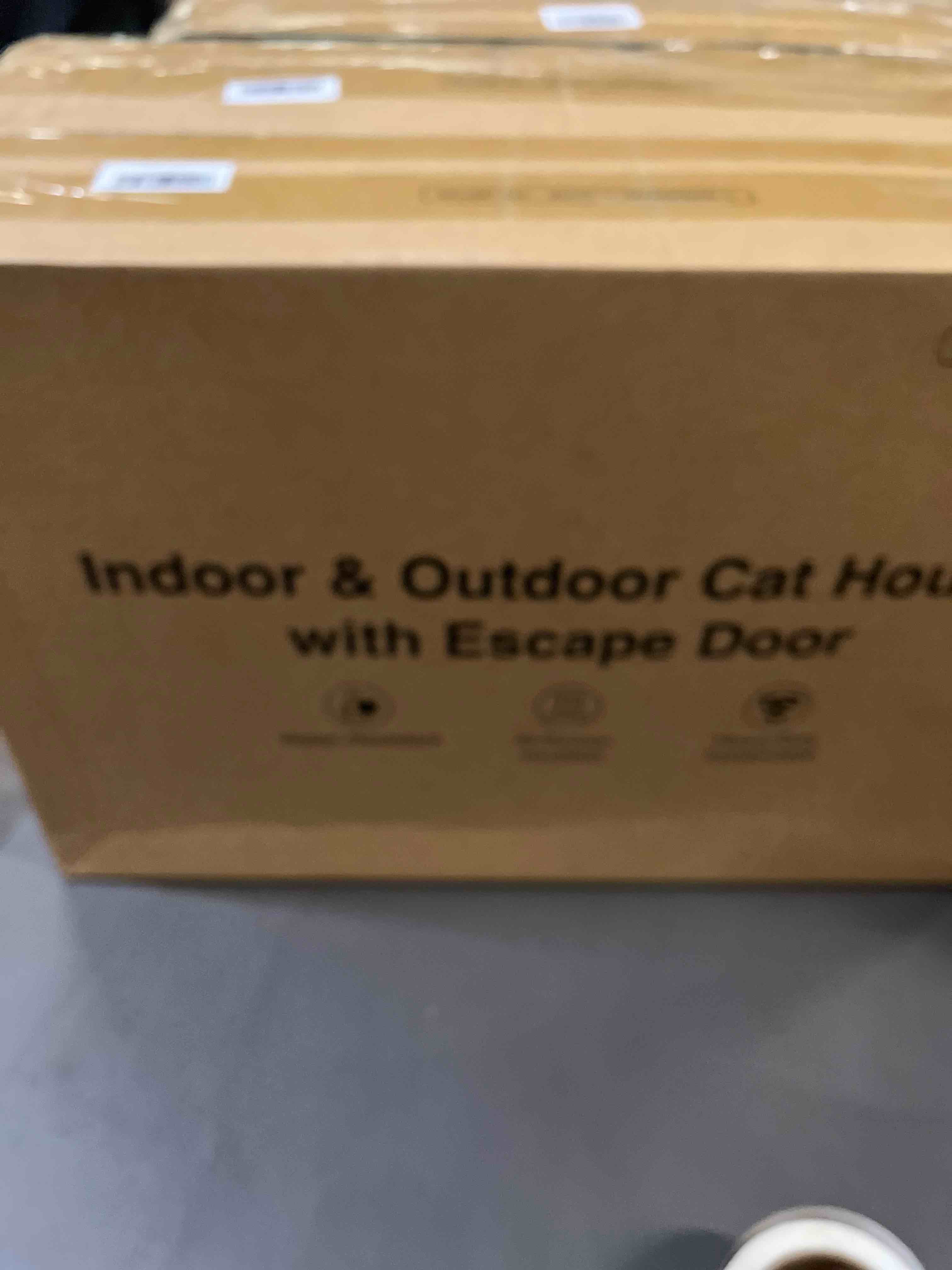 https://s3.amazonaws.com/lotting-images-prod/RustDustWanderlust/BRN4980511_1778000120035.jpeg