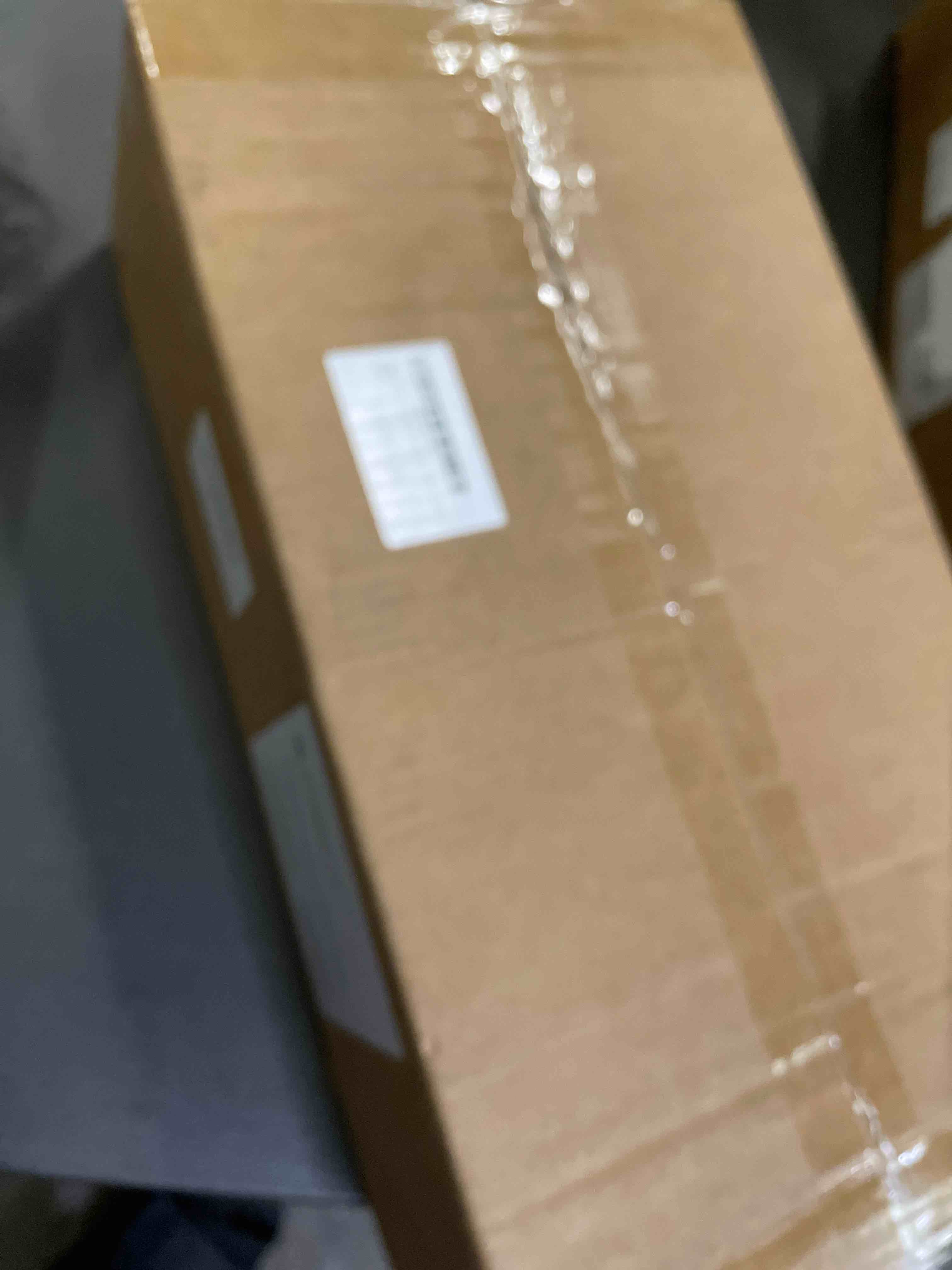 https://s3.amazonaws.com/lotting-images-prod/RustDustWanderlust/BRN4980612_1778003116864.jpeg