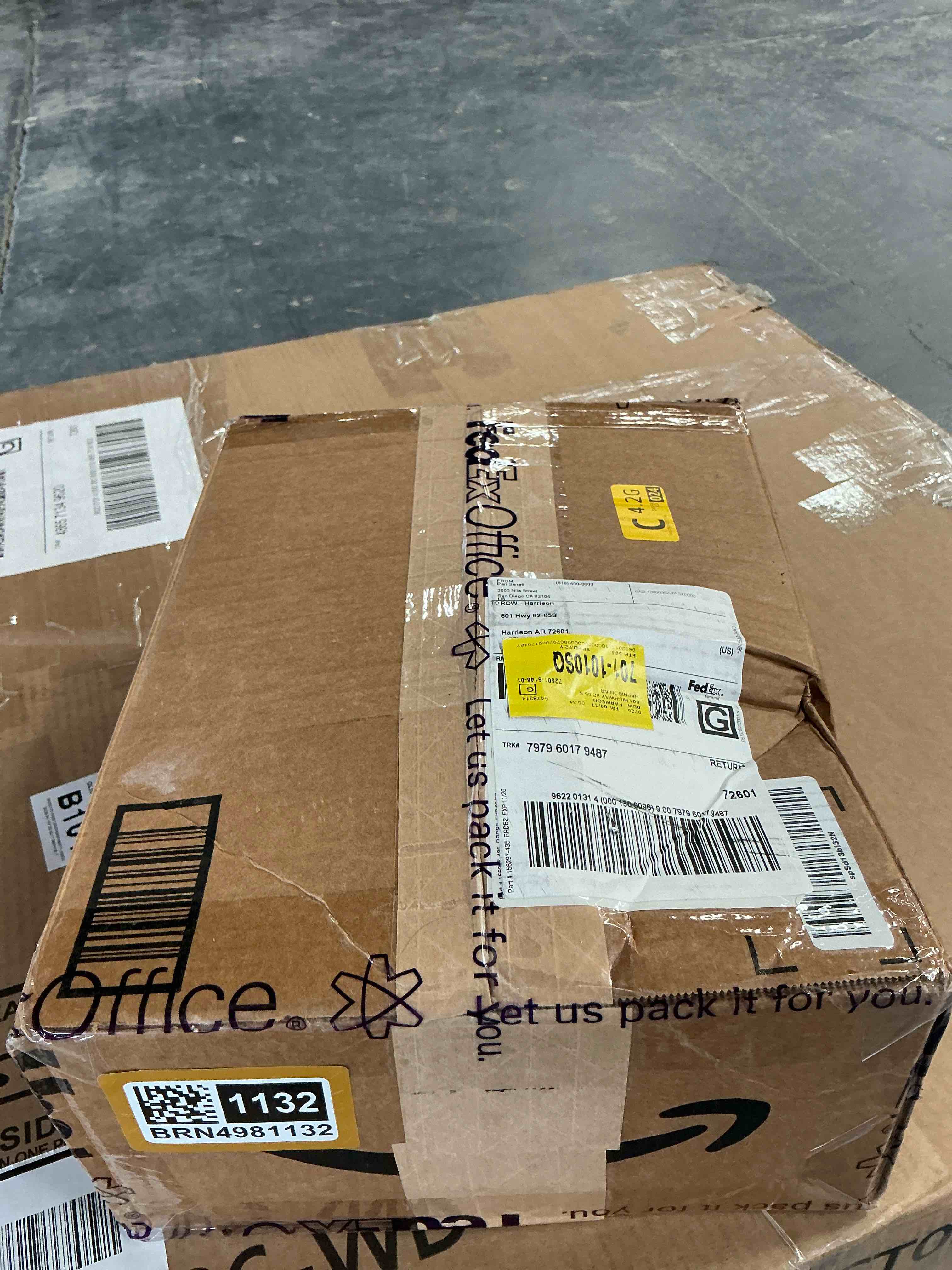 https://s3.amazonaws.com/lotting-images-prod/RustDustWanderlust/BRN4981132_1776981572094.jpeg