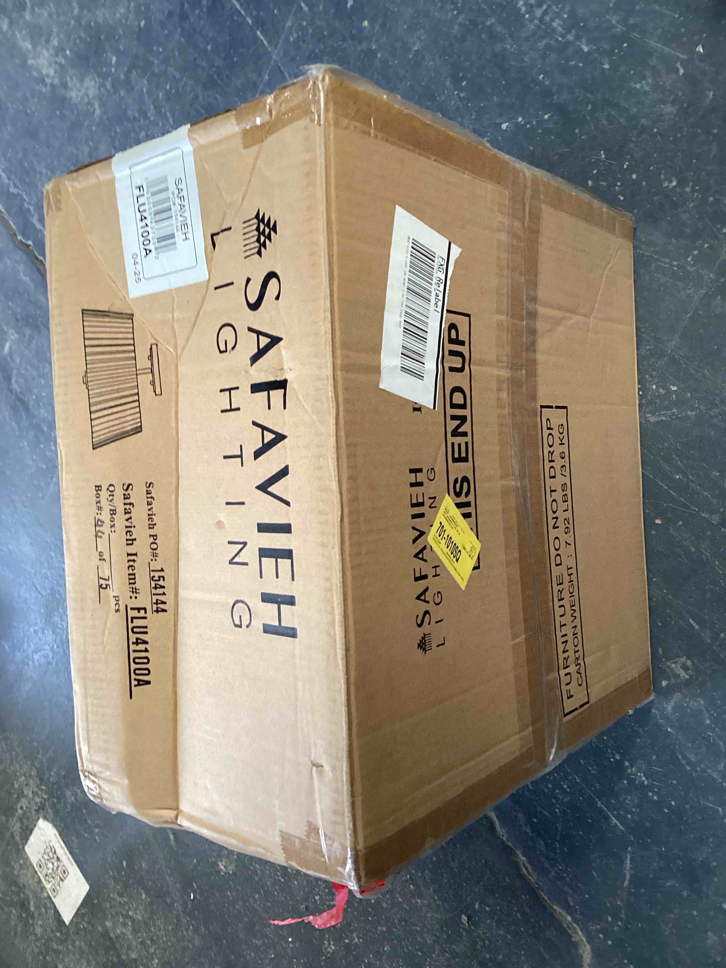 Condition photo showing Good Condition for safavieh lighting