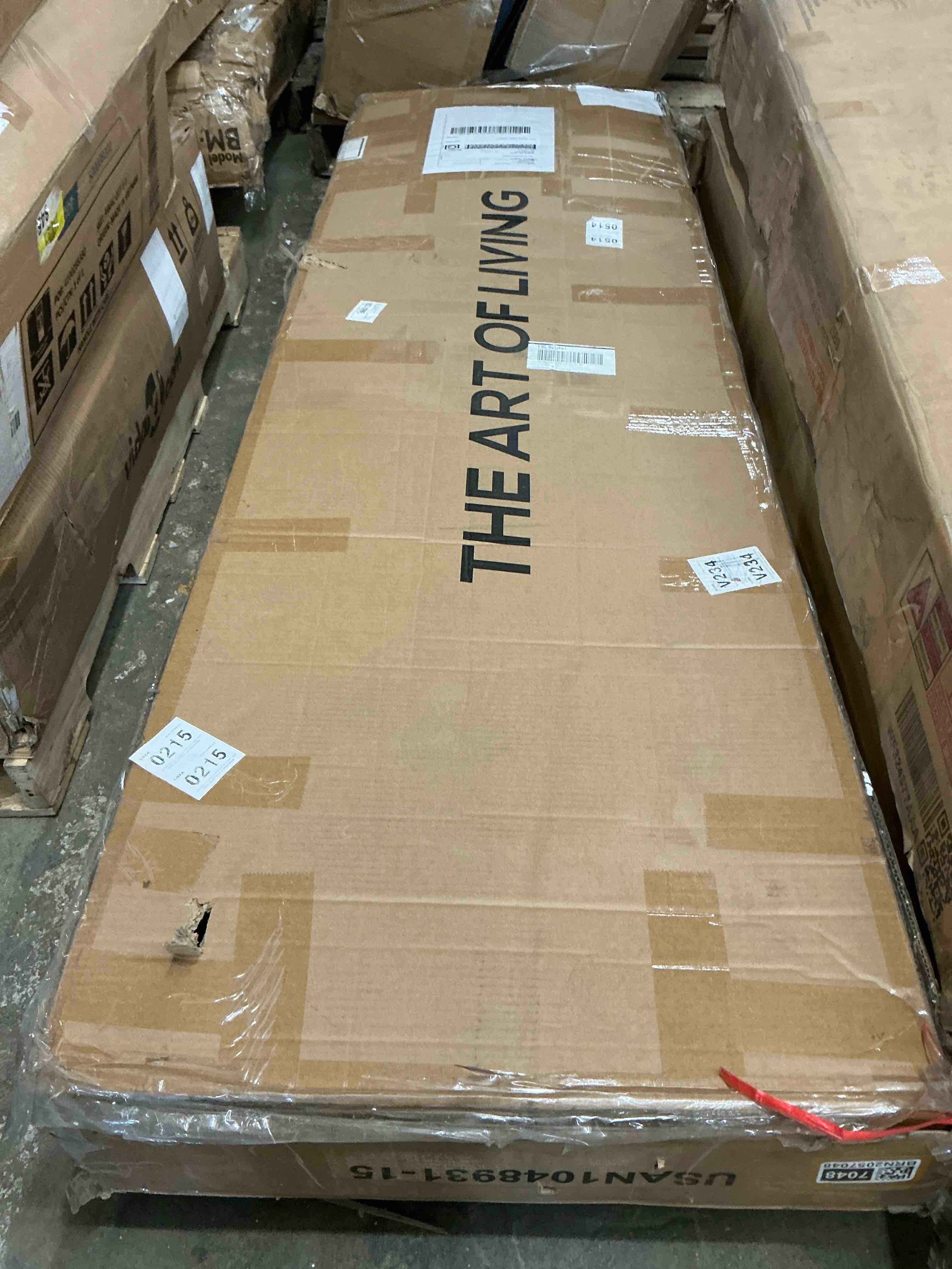 Condition photo showing Good Condition for Bowdoin Modern Linen Upholstered Wingback Platform Bed with Wooden Slats