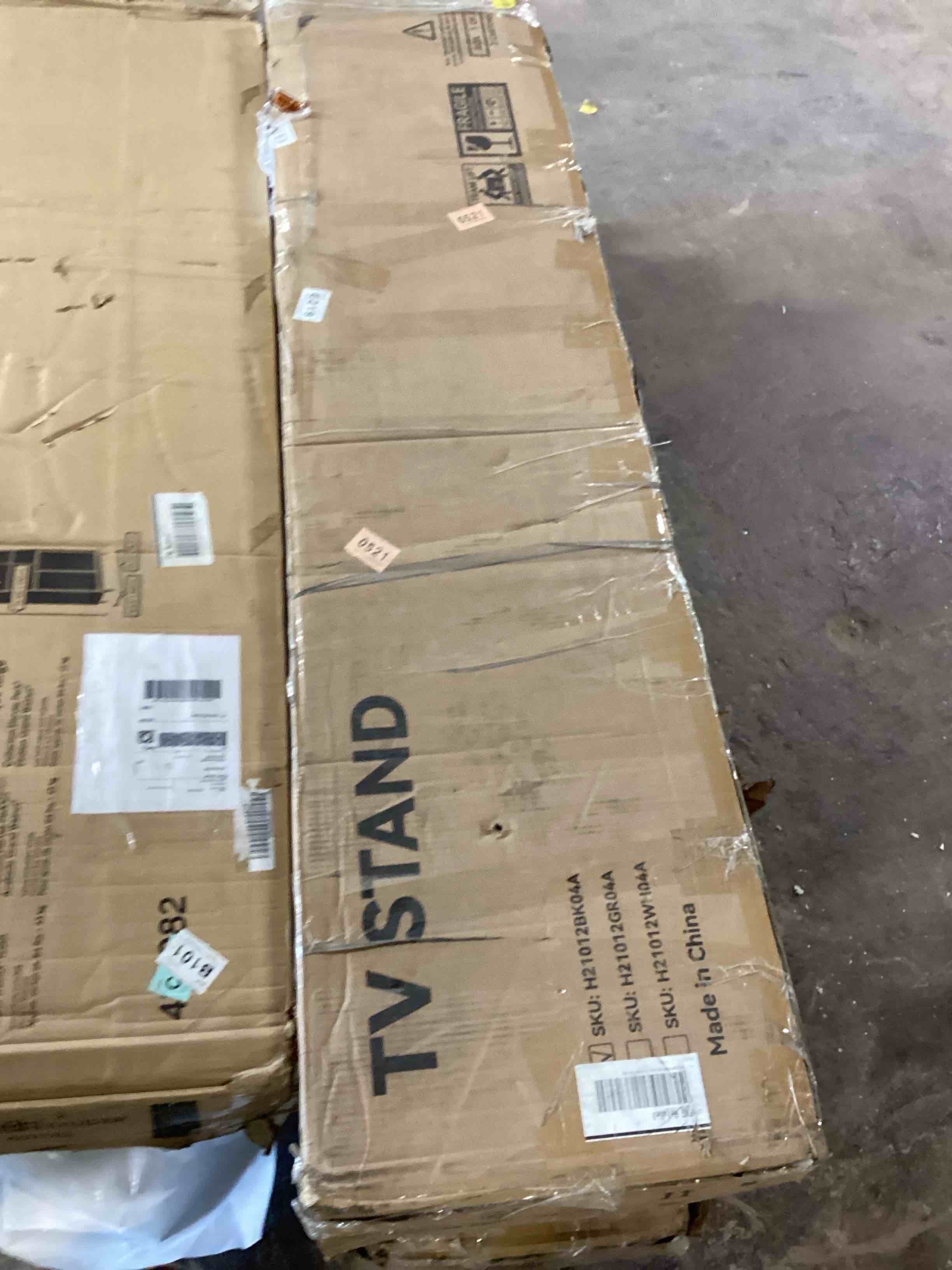 Condition photo showing Good Condition for TSD-GA01-70BB-Tv Stand-CP