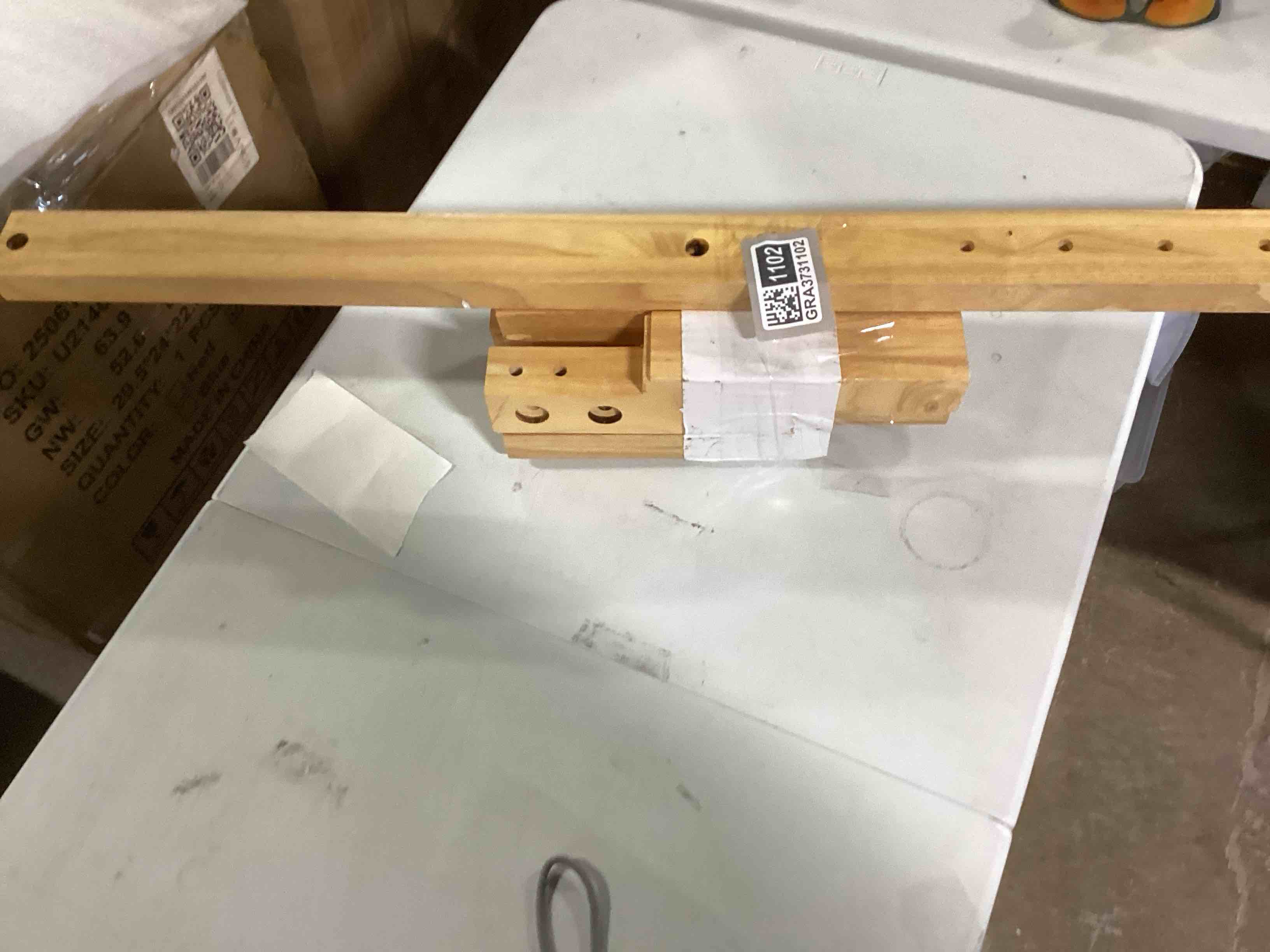 Condition photo showing Good Condition for replacement furniture, legs