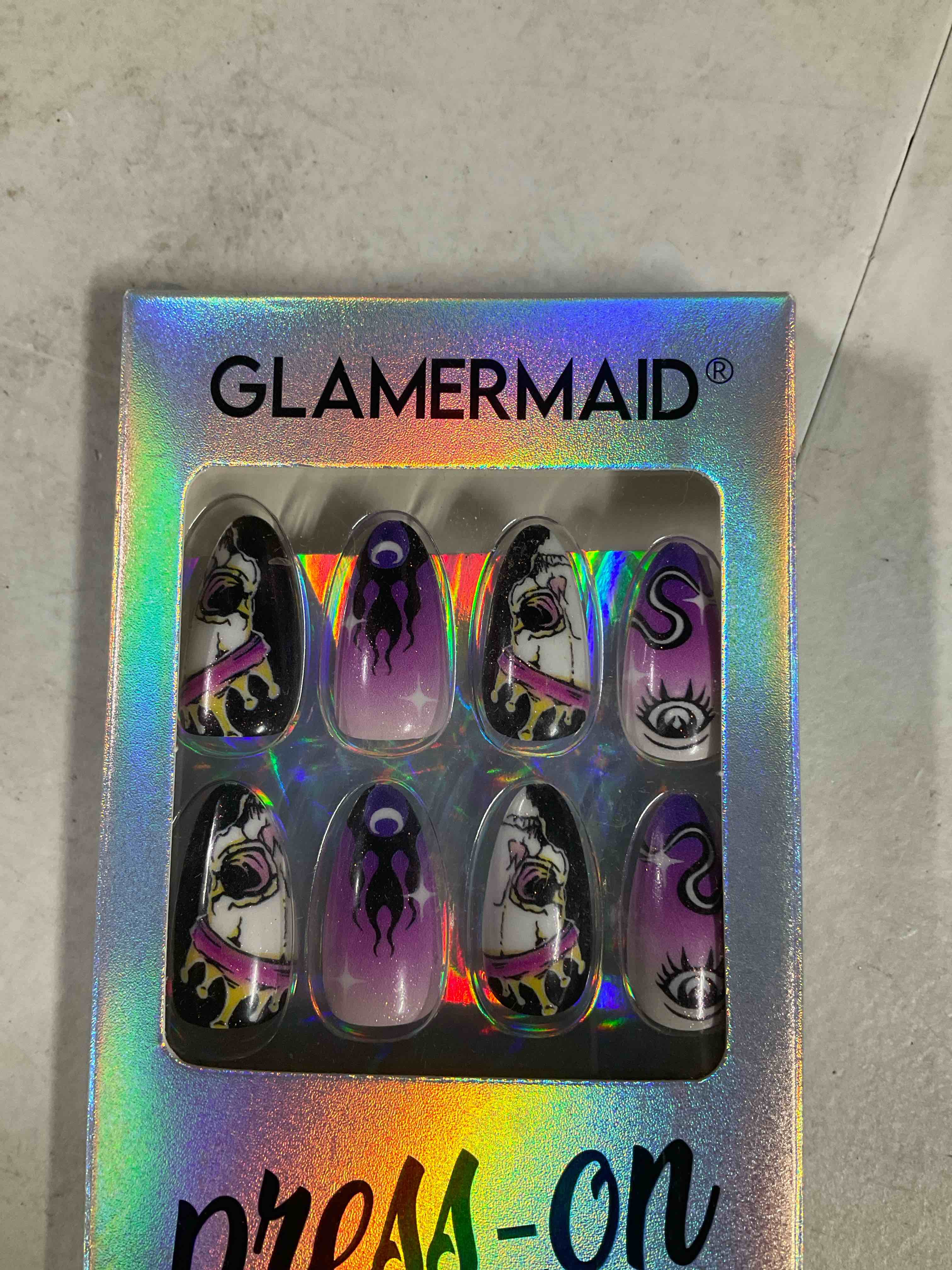 Condition photo showing Good Condition for Medium Almond Nails