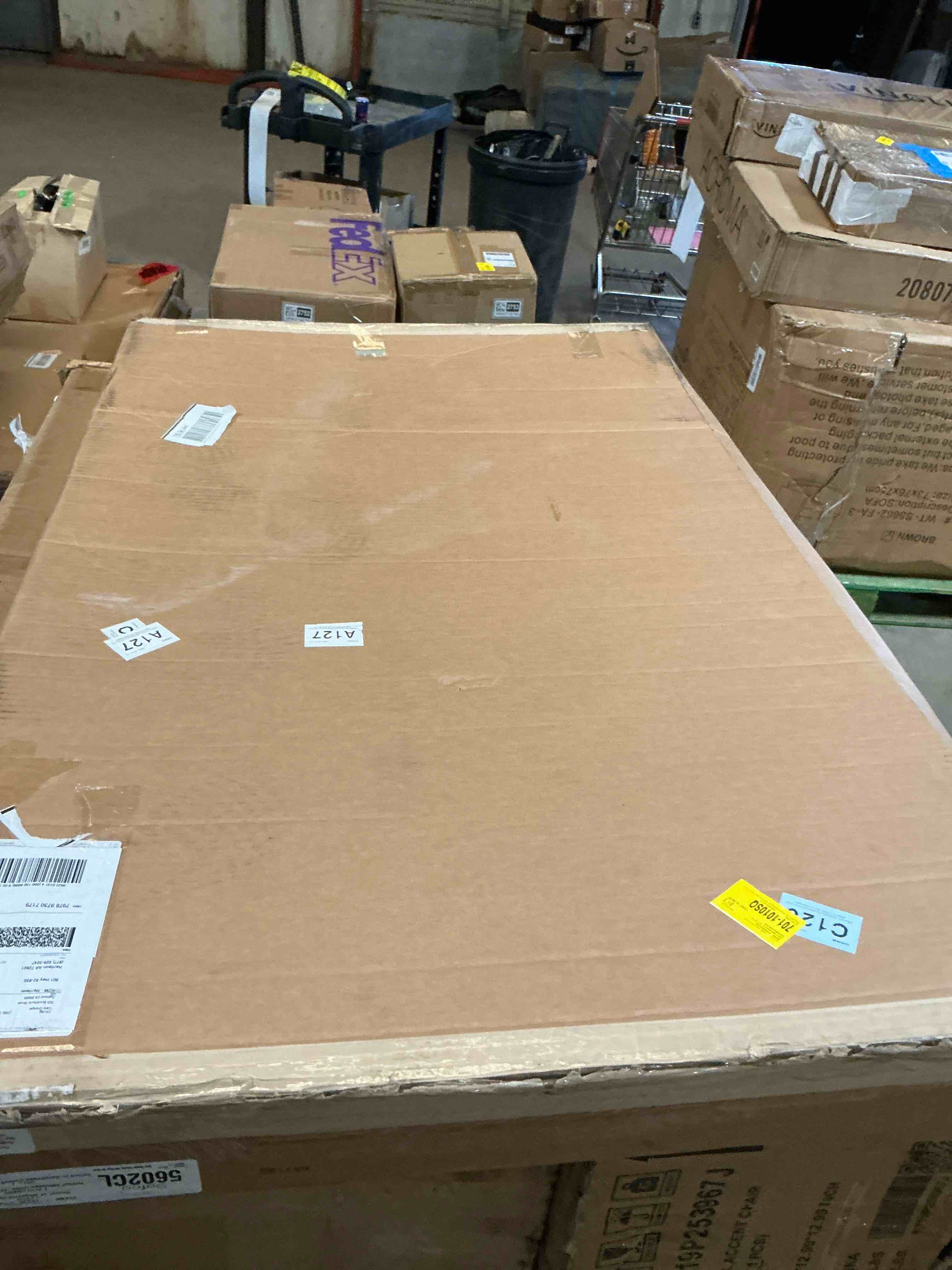 Condition photo showing Good Condition for Safeco Clear Reveal 12 Magazine Display