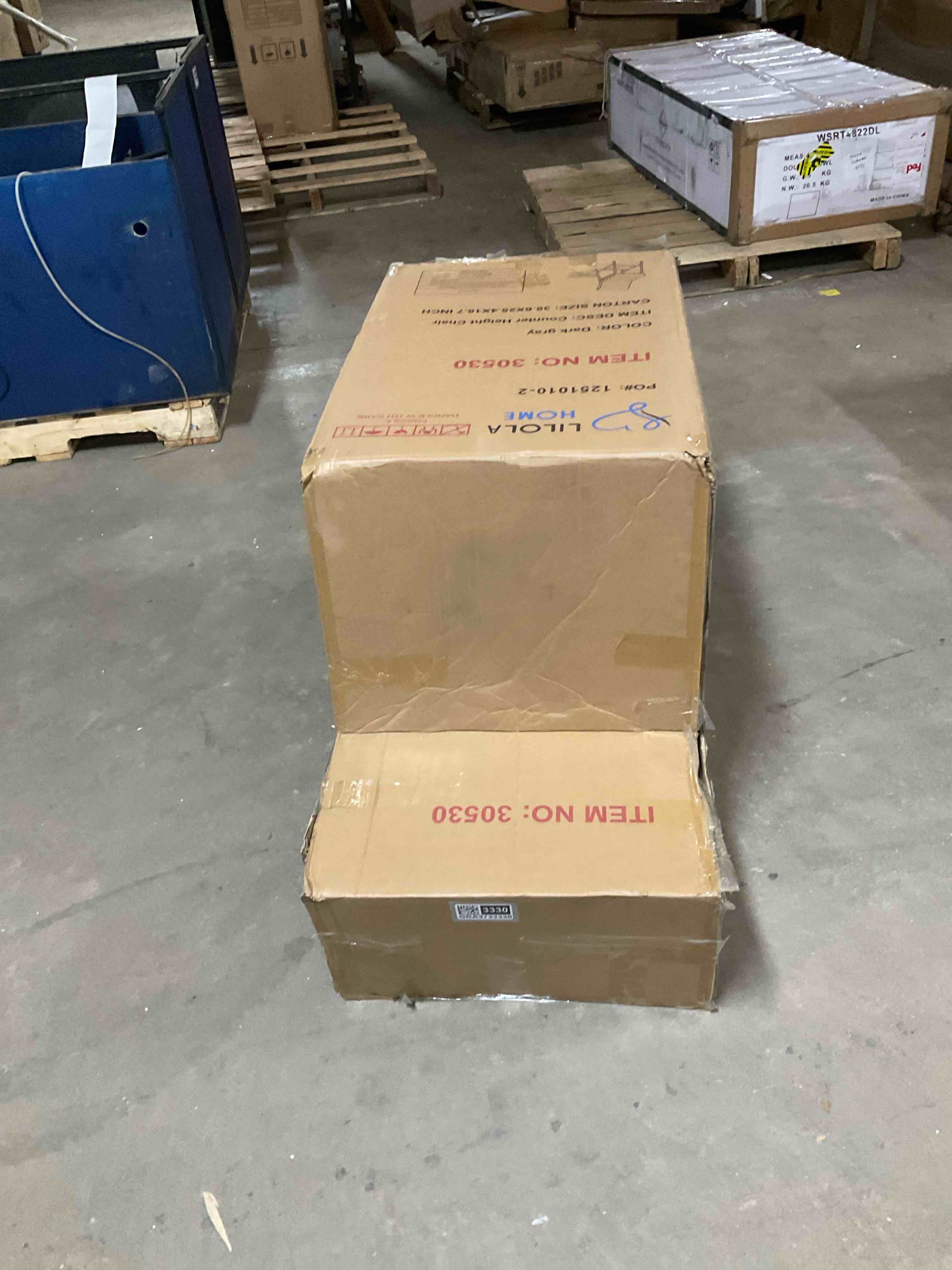 Condition photo showing Good Condition for Oconnell Counter Stool