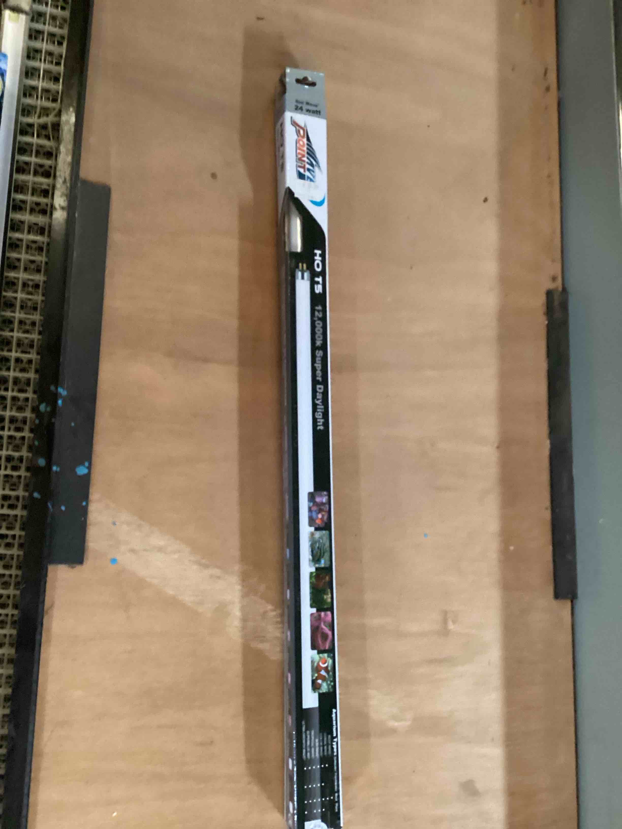 Condition photo showing Good Condition for sun wave HO T5 12,000k super daylight